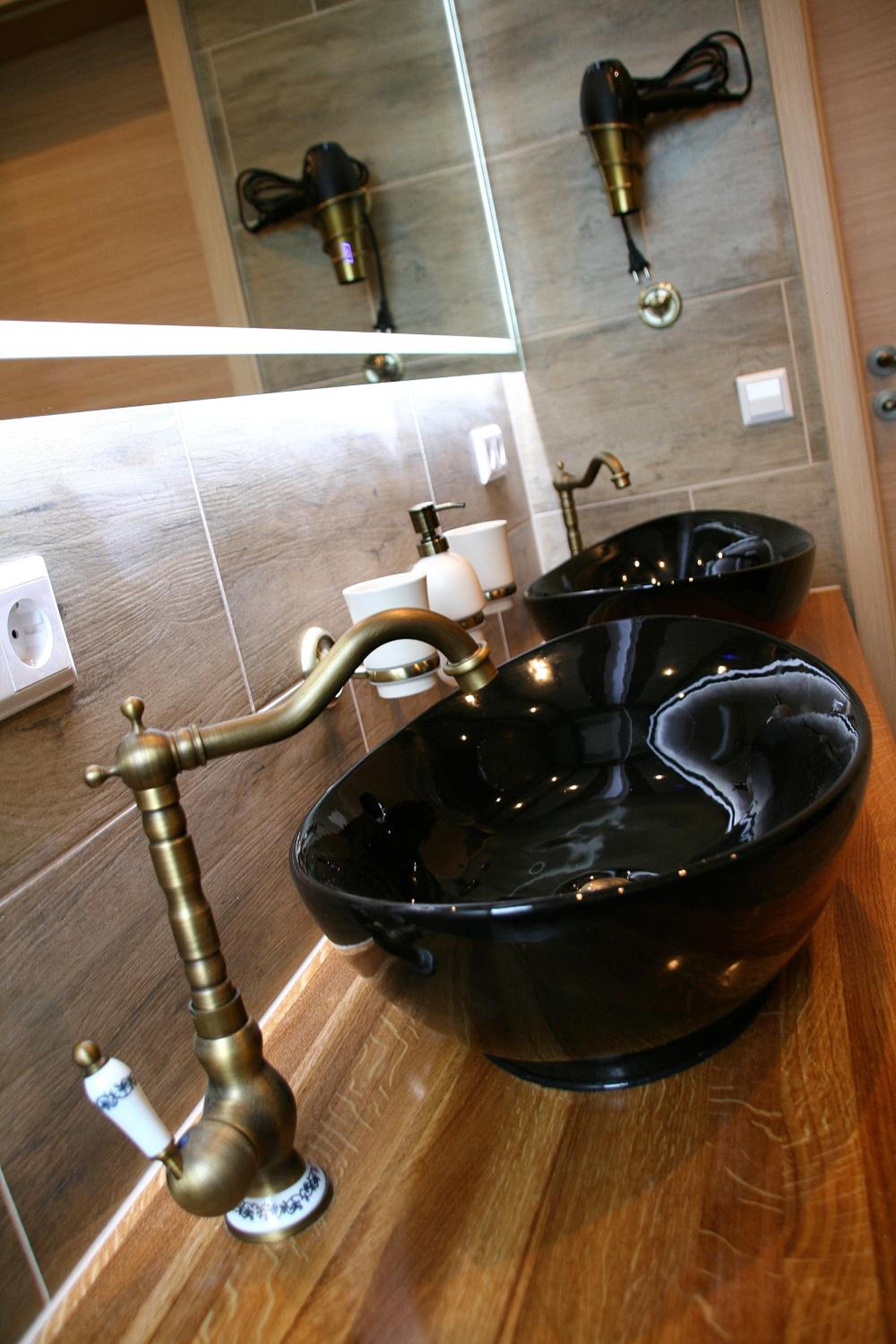 Family Suite - Photo 17