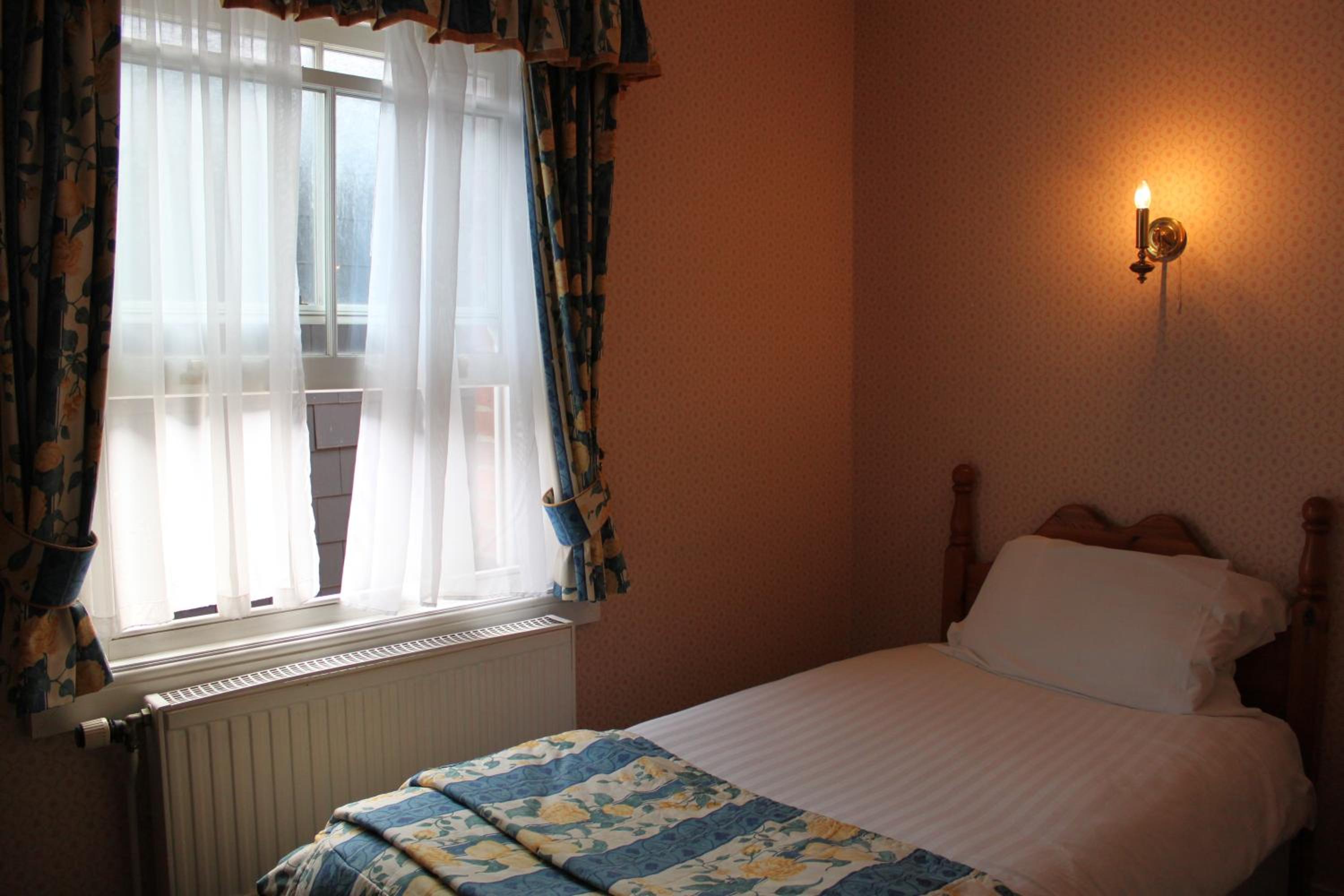 Single Room photo 3