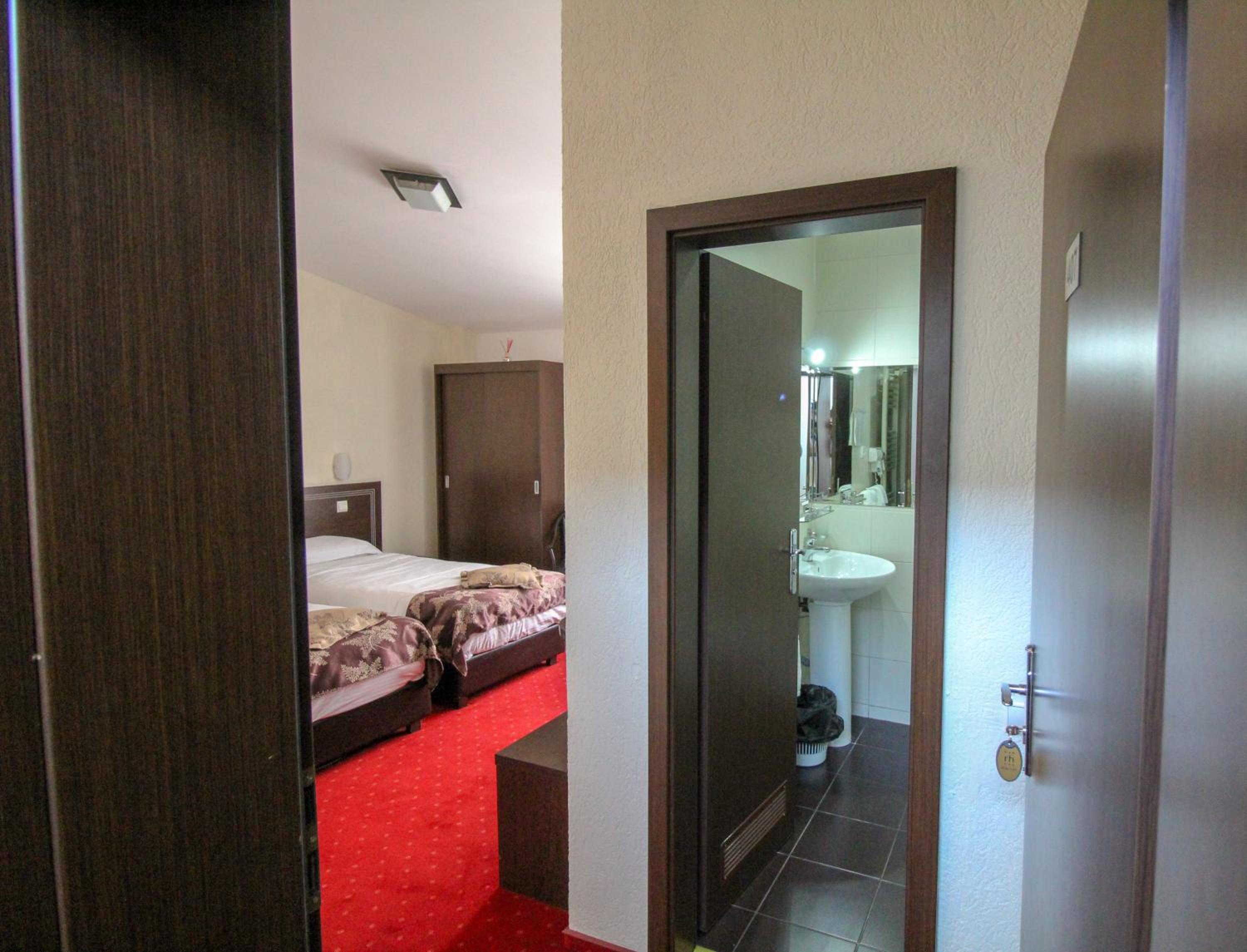 Twin Room with Balcony photo 1