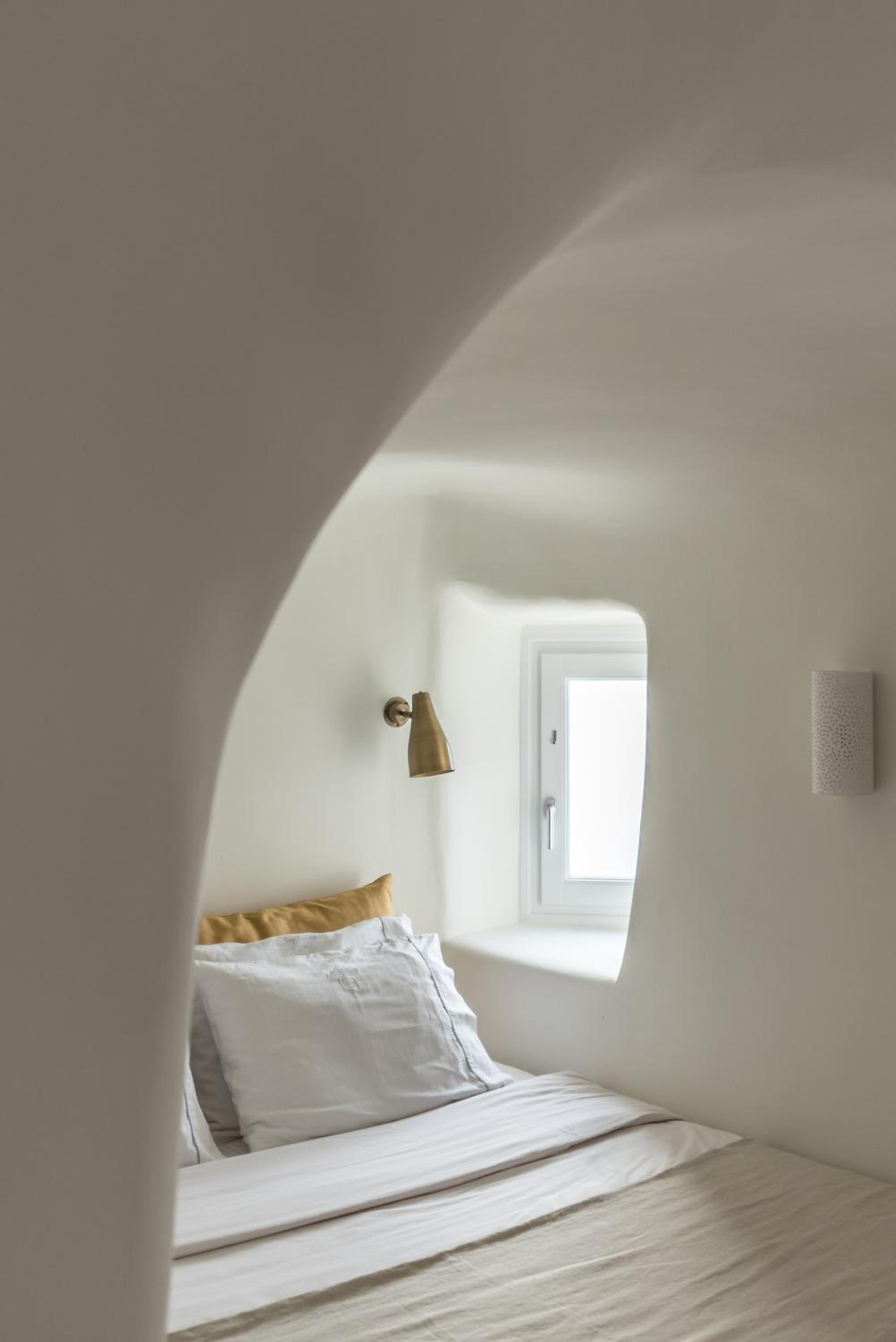 Junior Suite with Caldera & Sunset View - Photo 9