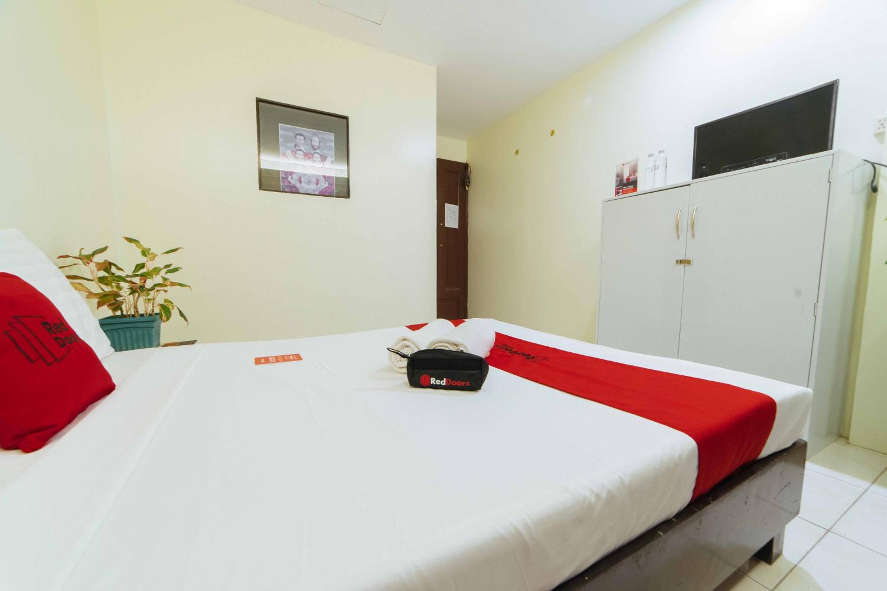 Double Room - Photo 6