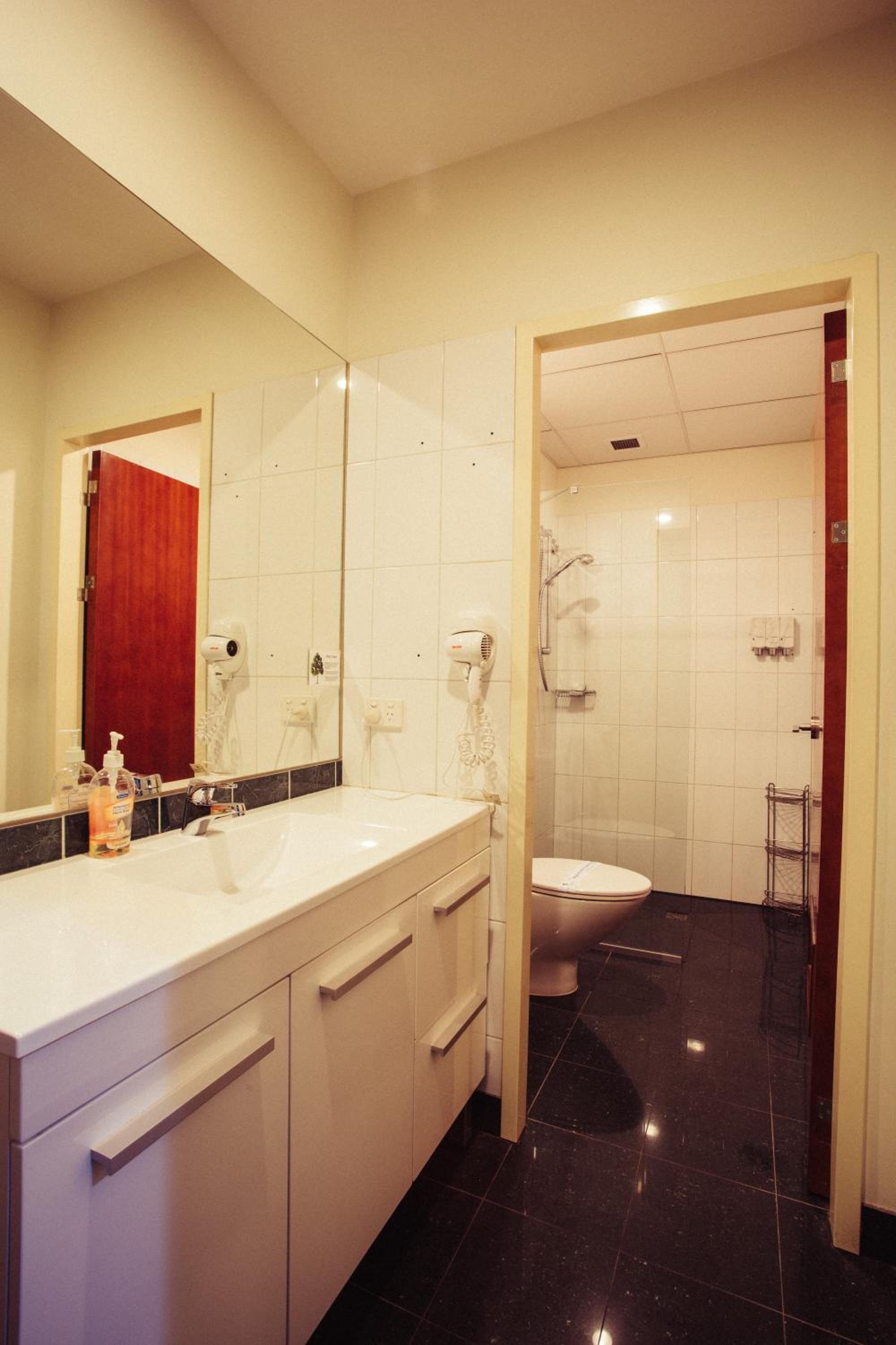 Two-Bedroom Apartment - Photo 4