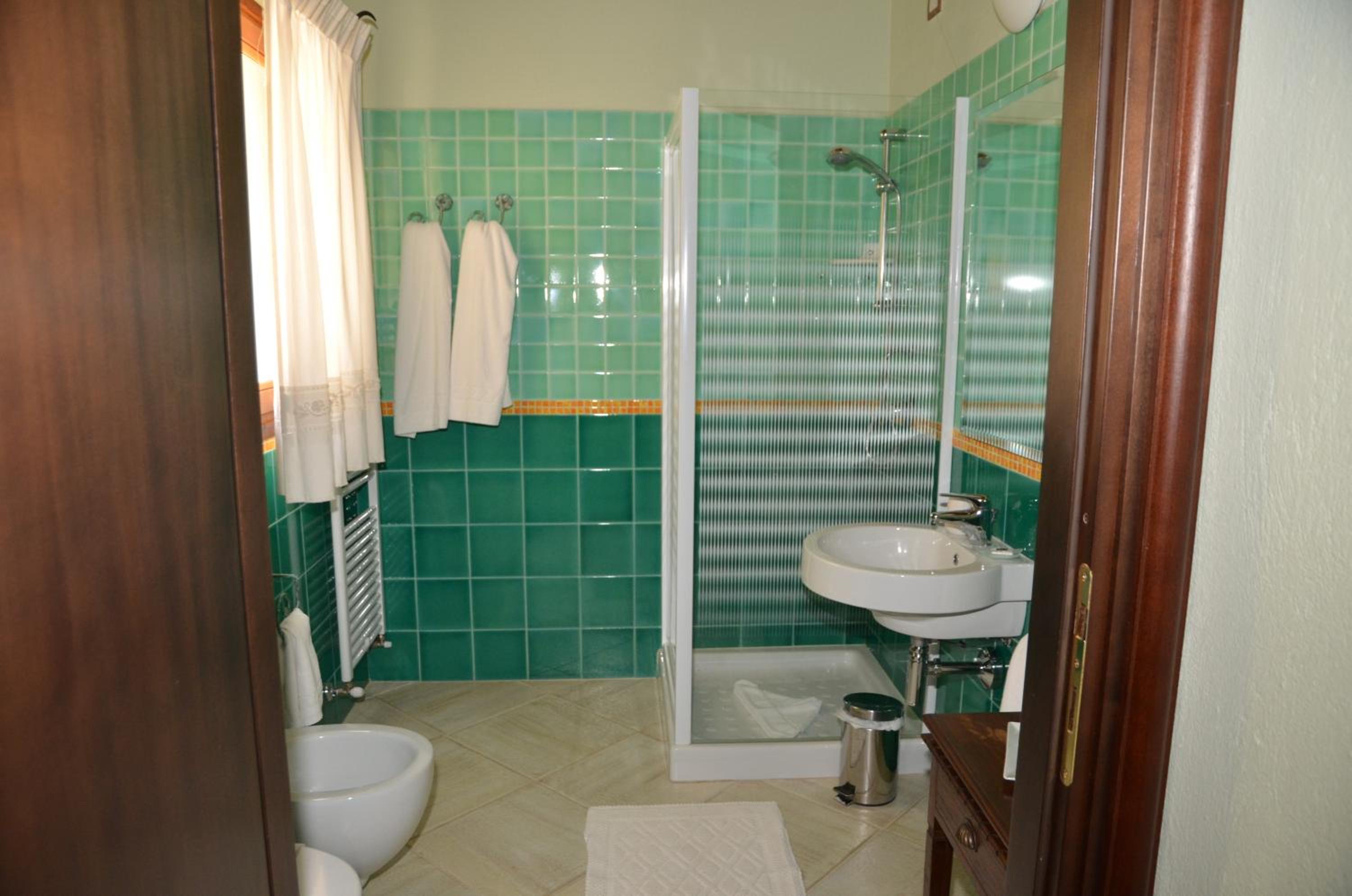 Superior Double Room - Photo 12