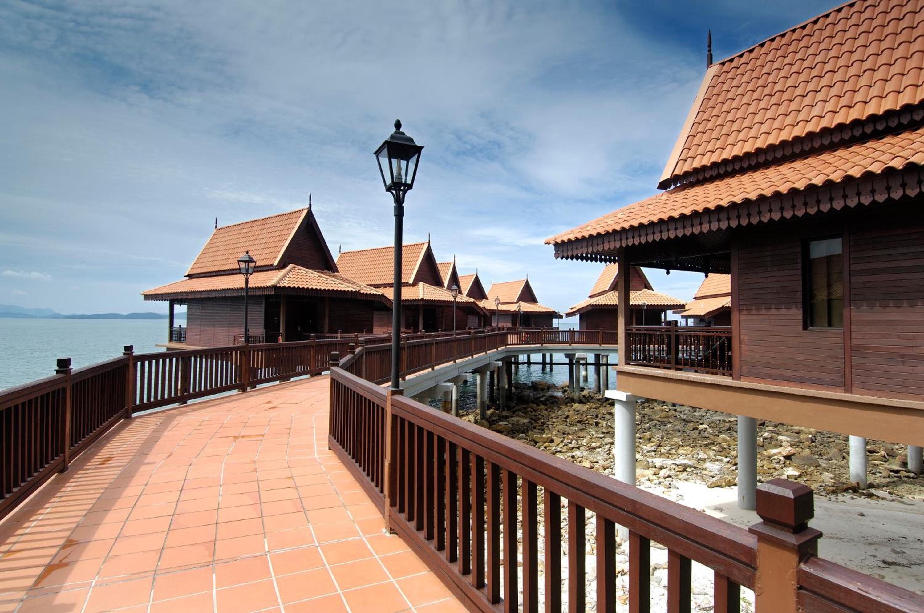 Premier Chalet On Water - Photo 6