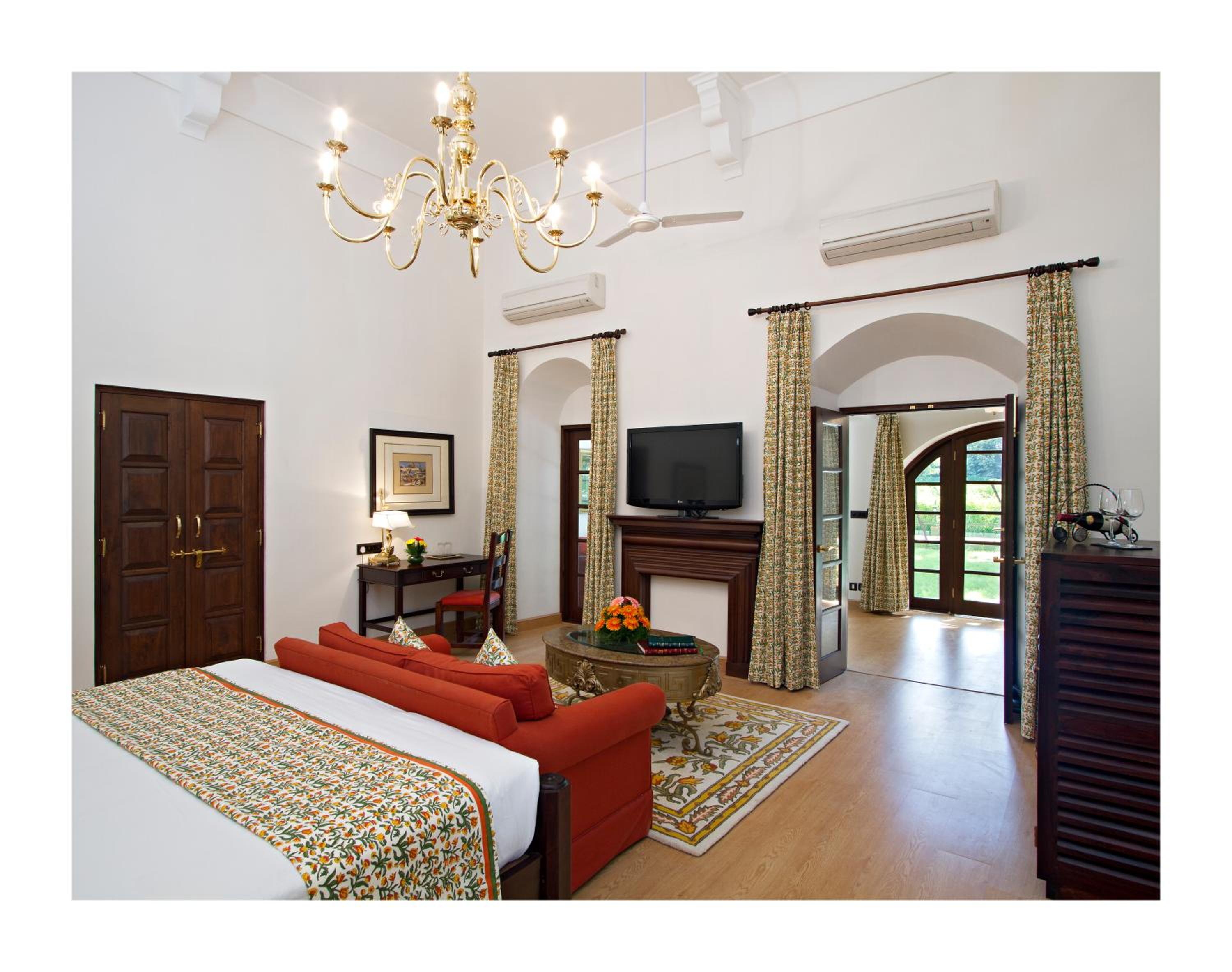 Signature Suite Twin Bed with Garden Sit-Out Signature Suite Twin Bed with Garden Sit-Out