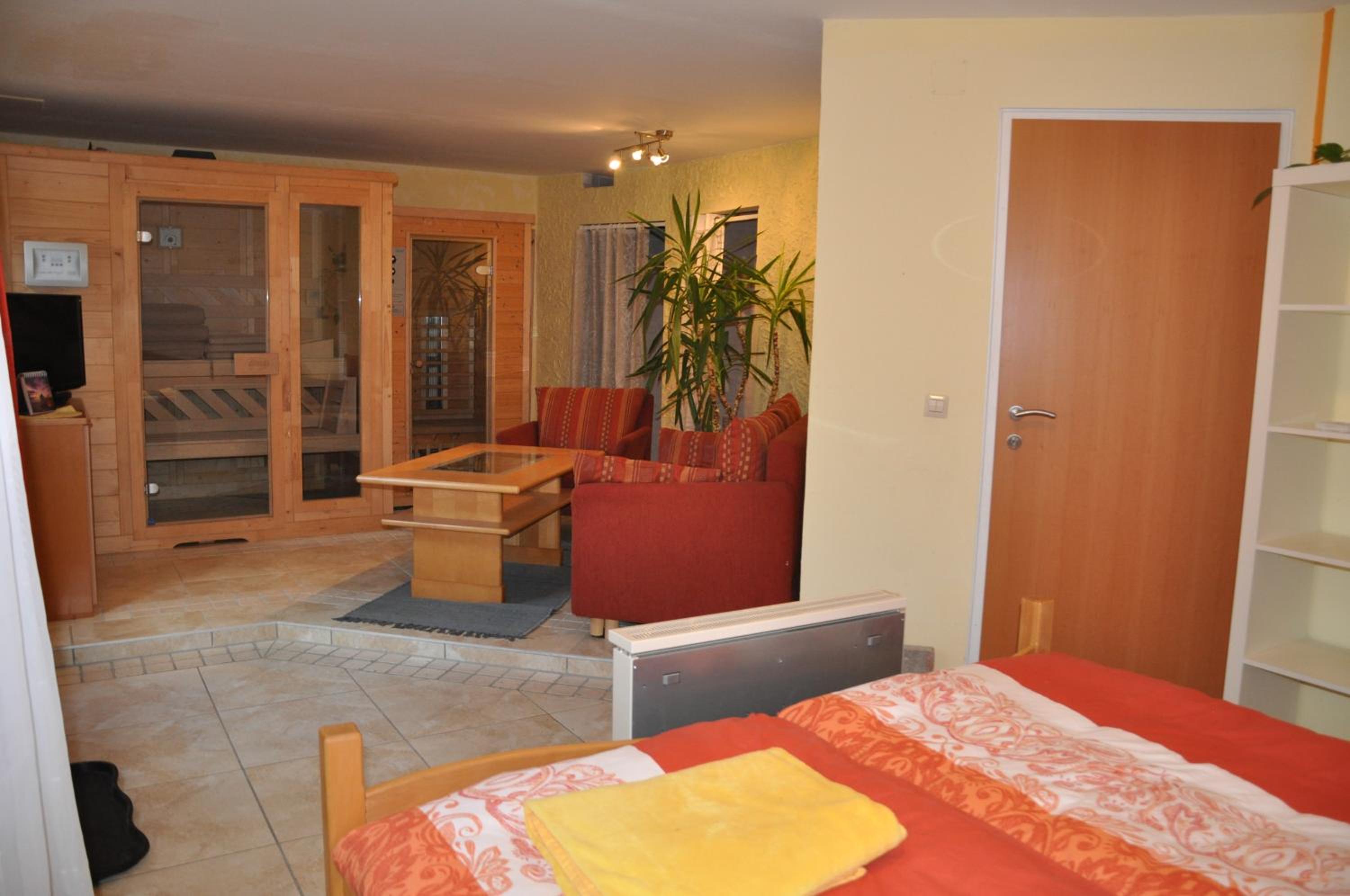Family Two-Bedroom Apartment with View photo 3