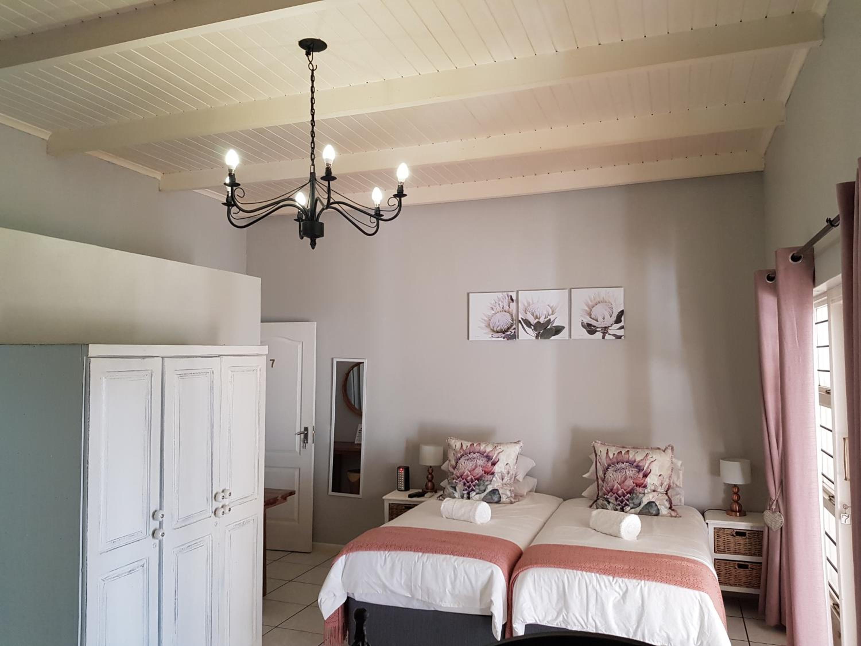 Deluxe Triple Room photo 3