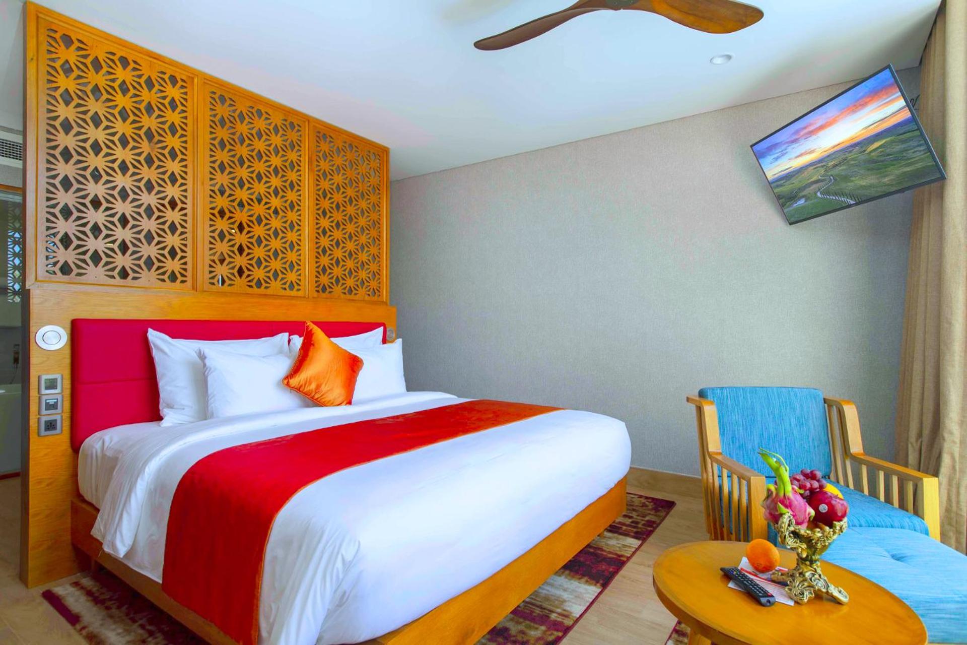 King Premium Suite with Ocean View - Photo 11