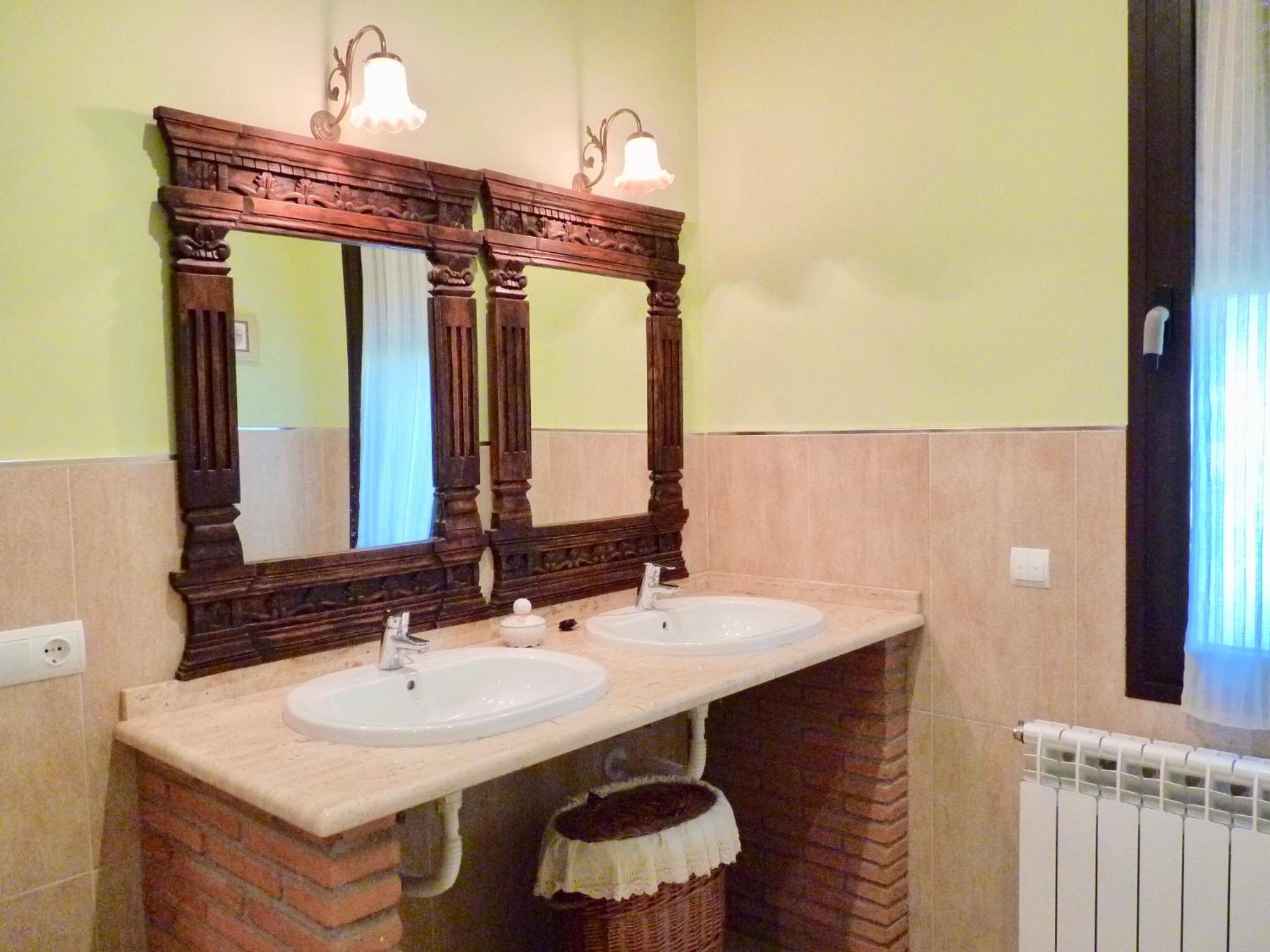 Family Double Room - Photo 2