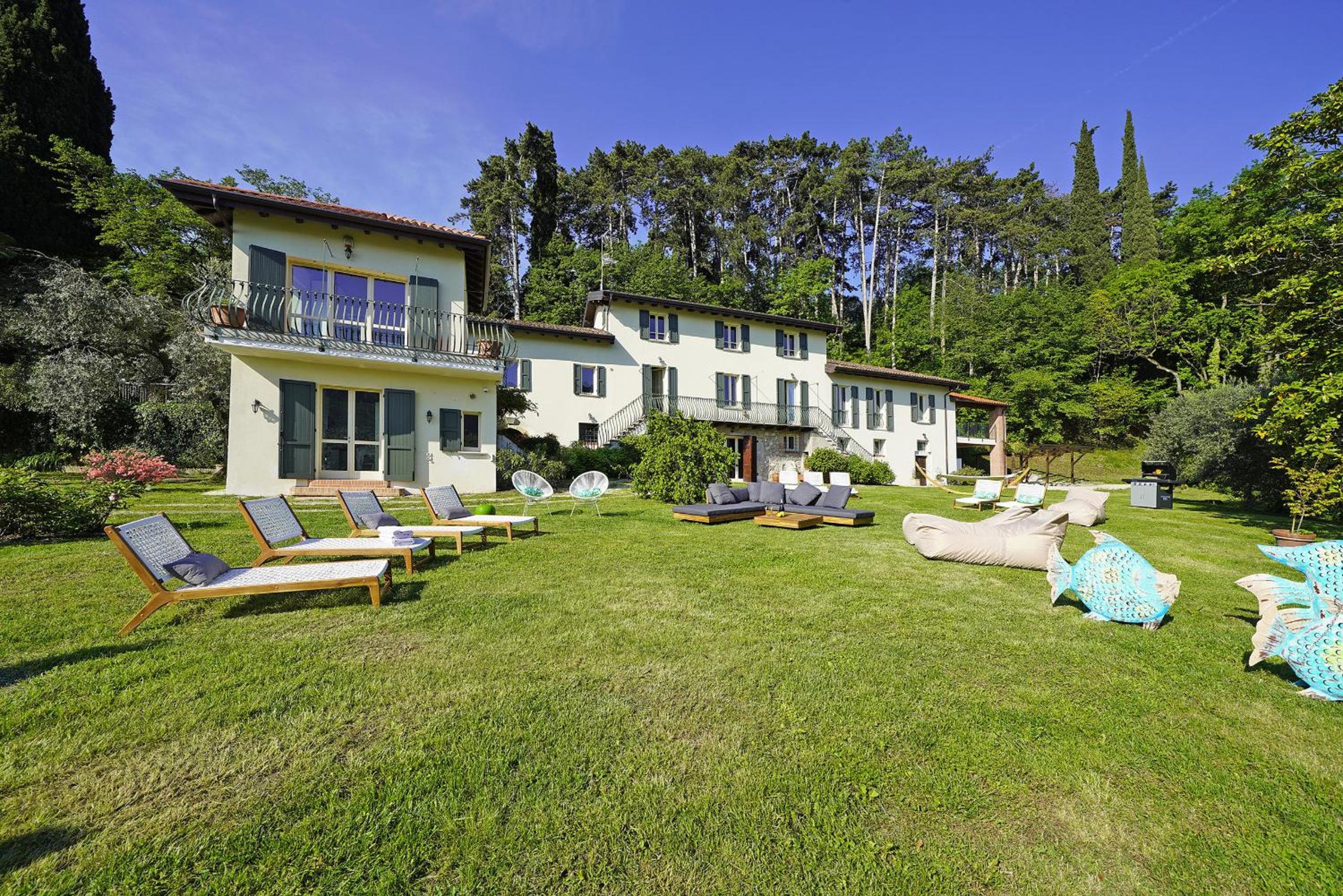 Superior Villa photo 2