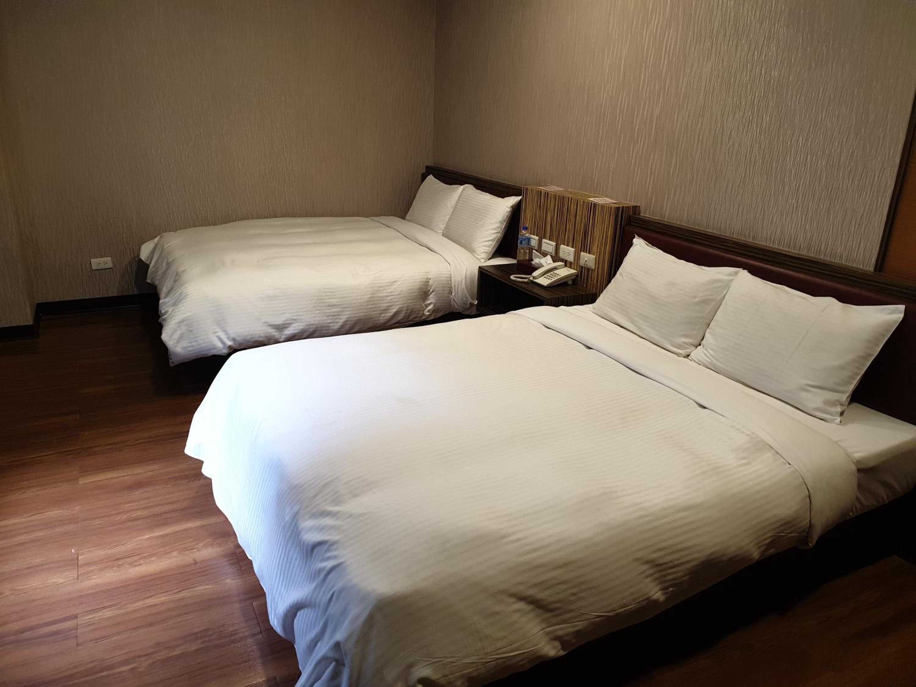 Deluxe Double or Twin Room photo 2