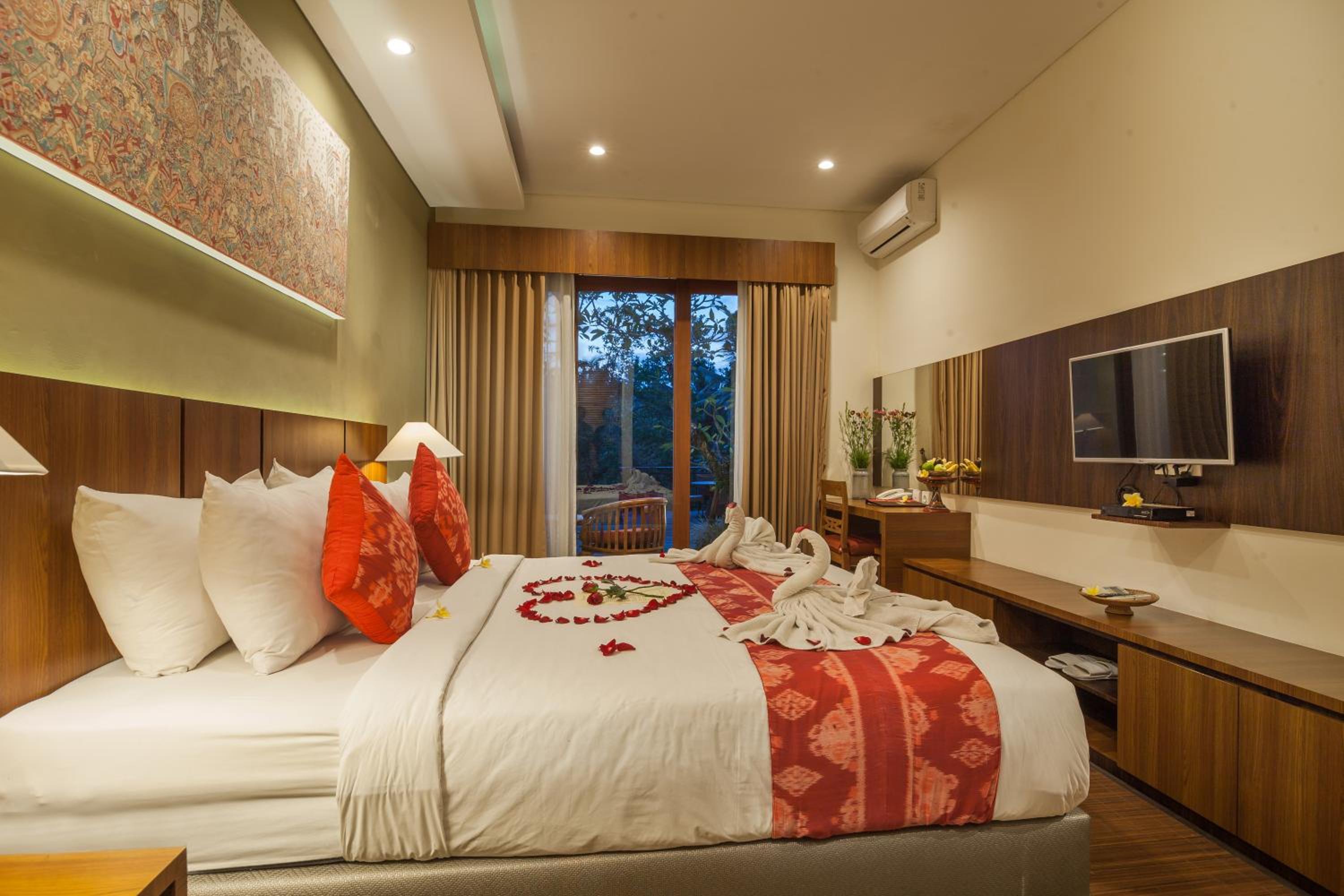 Suite - Photo 2