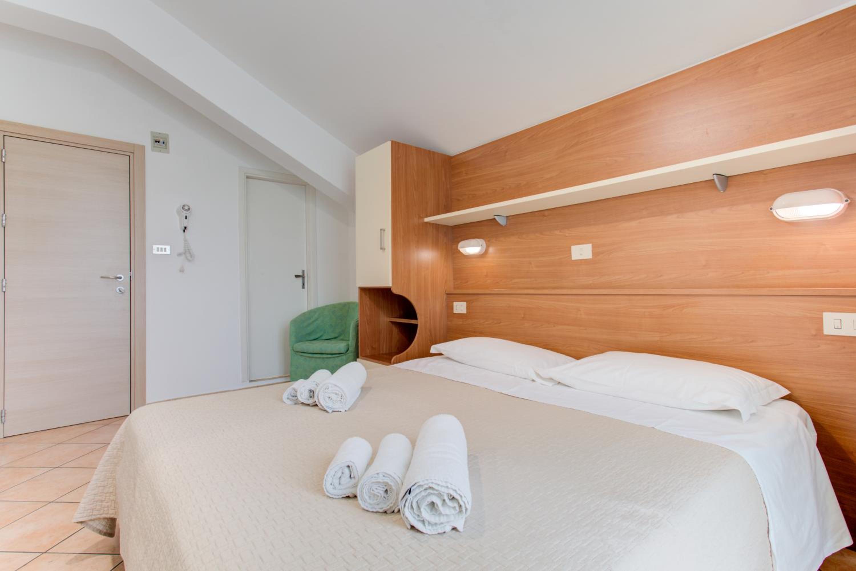 Small Double Room with Balcony photo 1