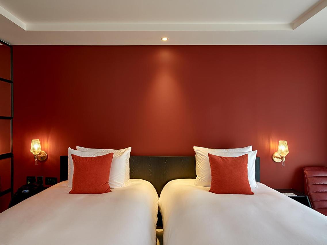Standard Twin Room - Photo 15