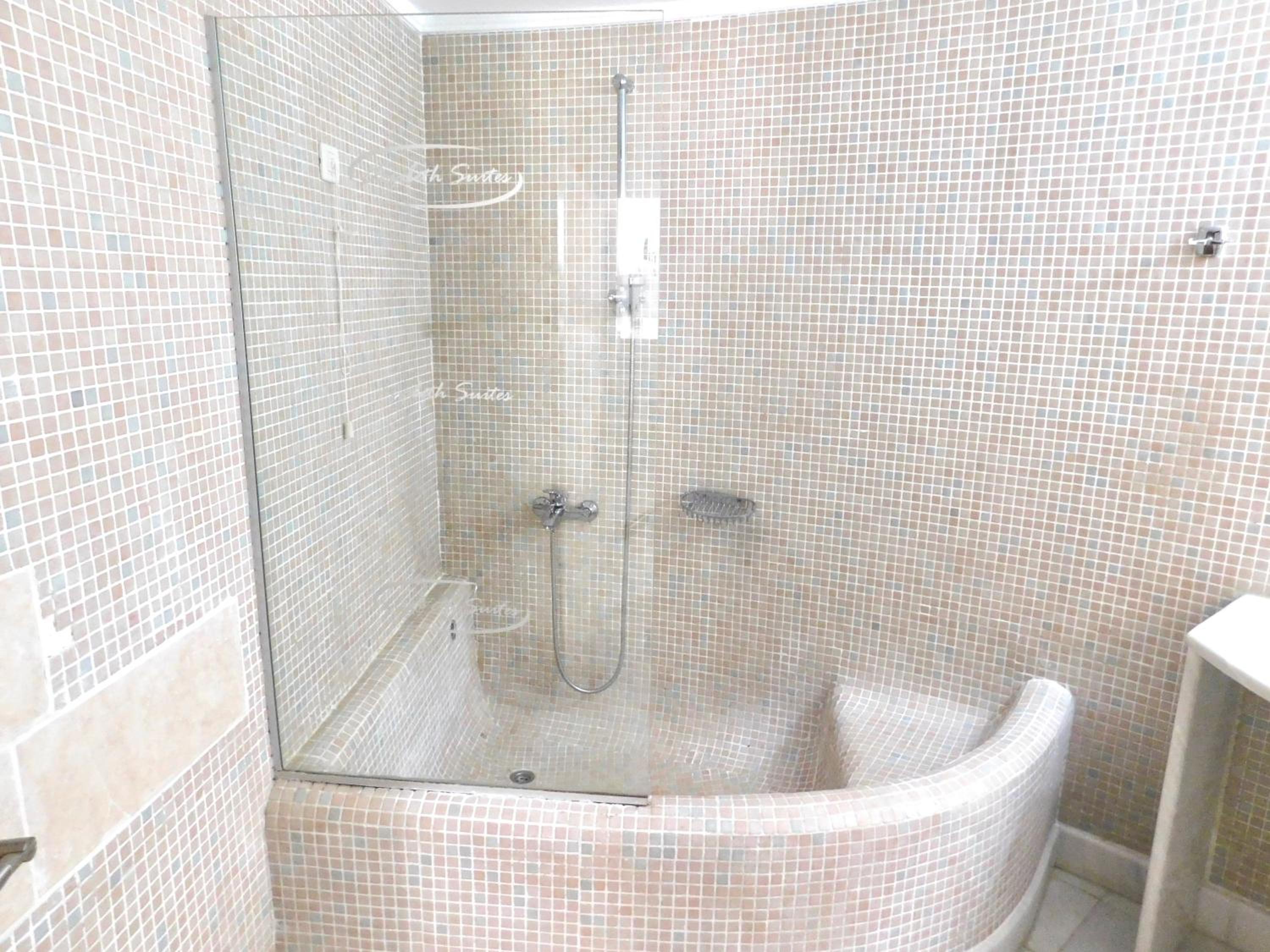 Maisonette with Balcony - Photo 6