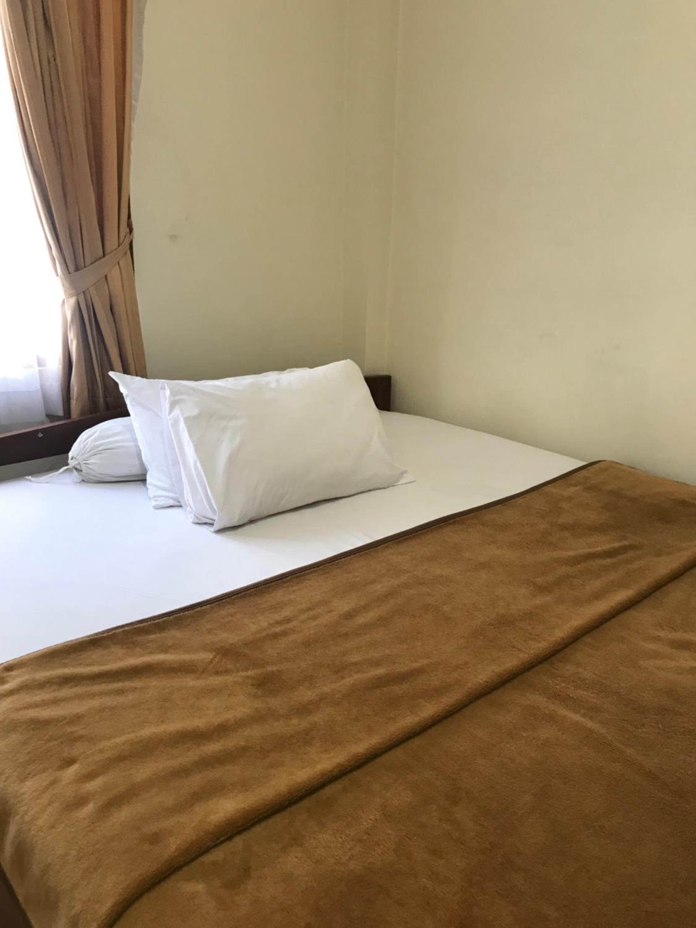 Deluxe Double Room - Photo 12