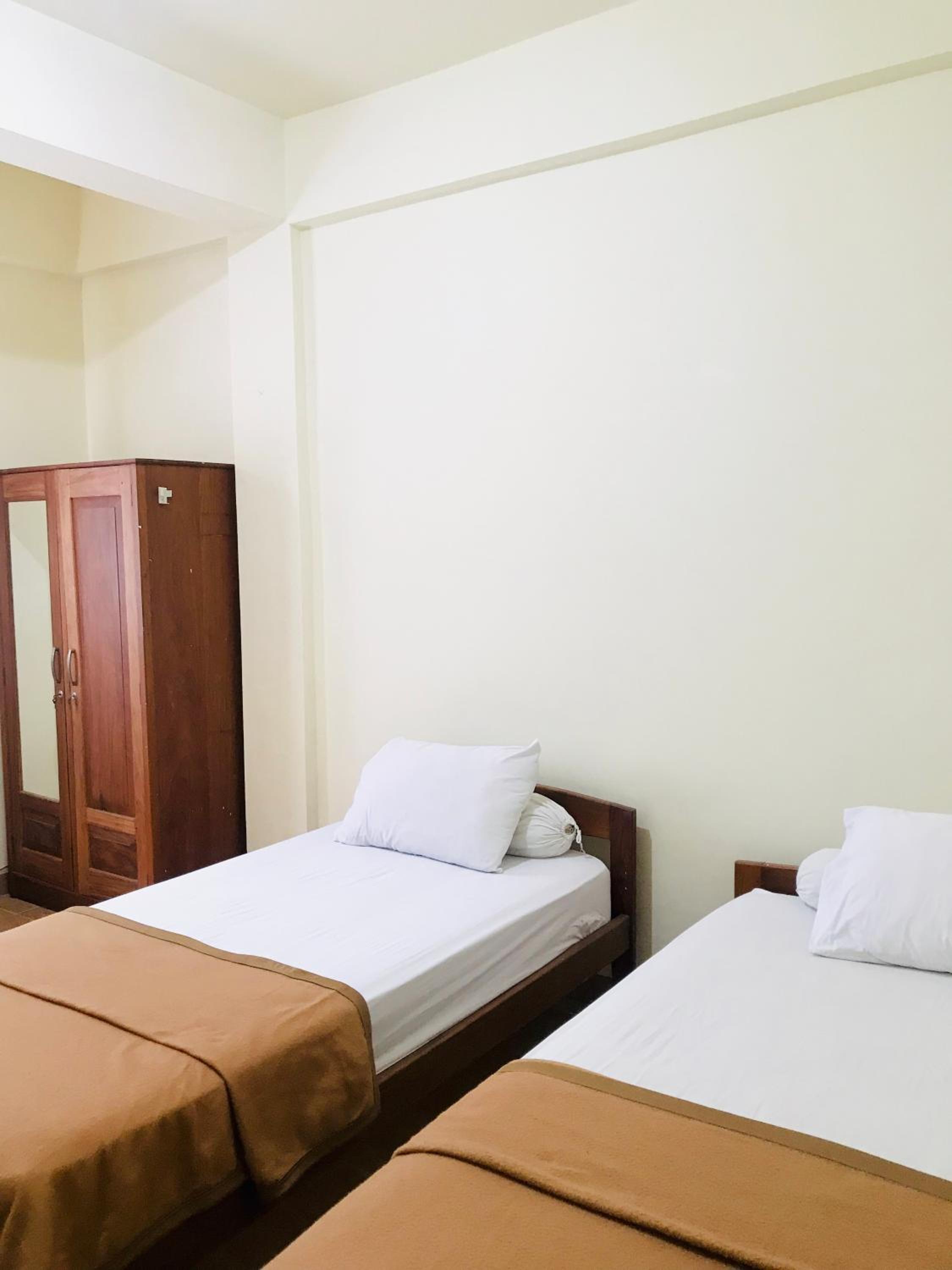 Deluxe Twin Room - Photo 9