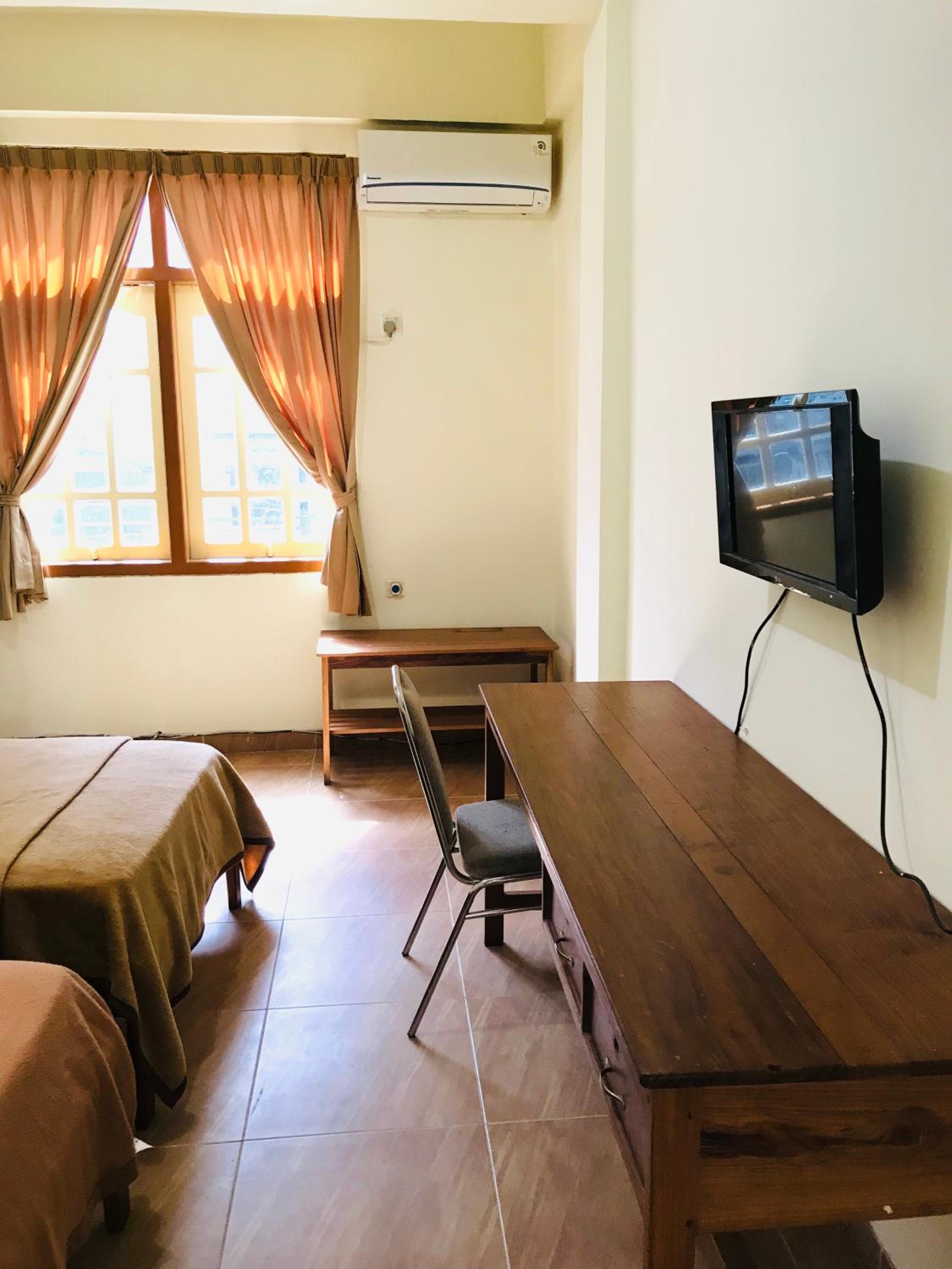 Deluxe Twin Room - Photo 8