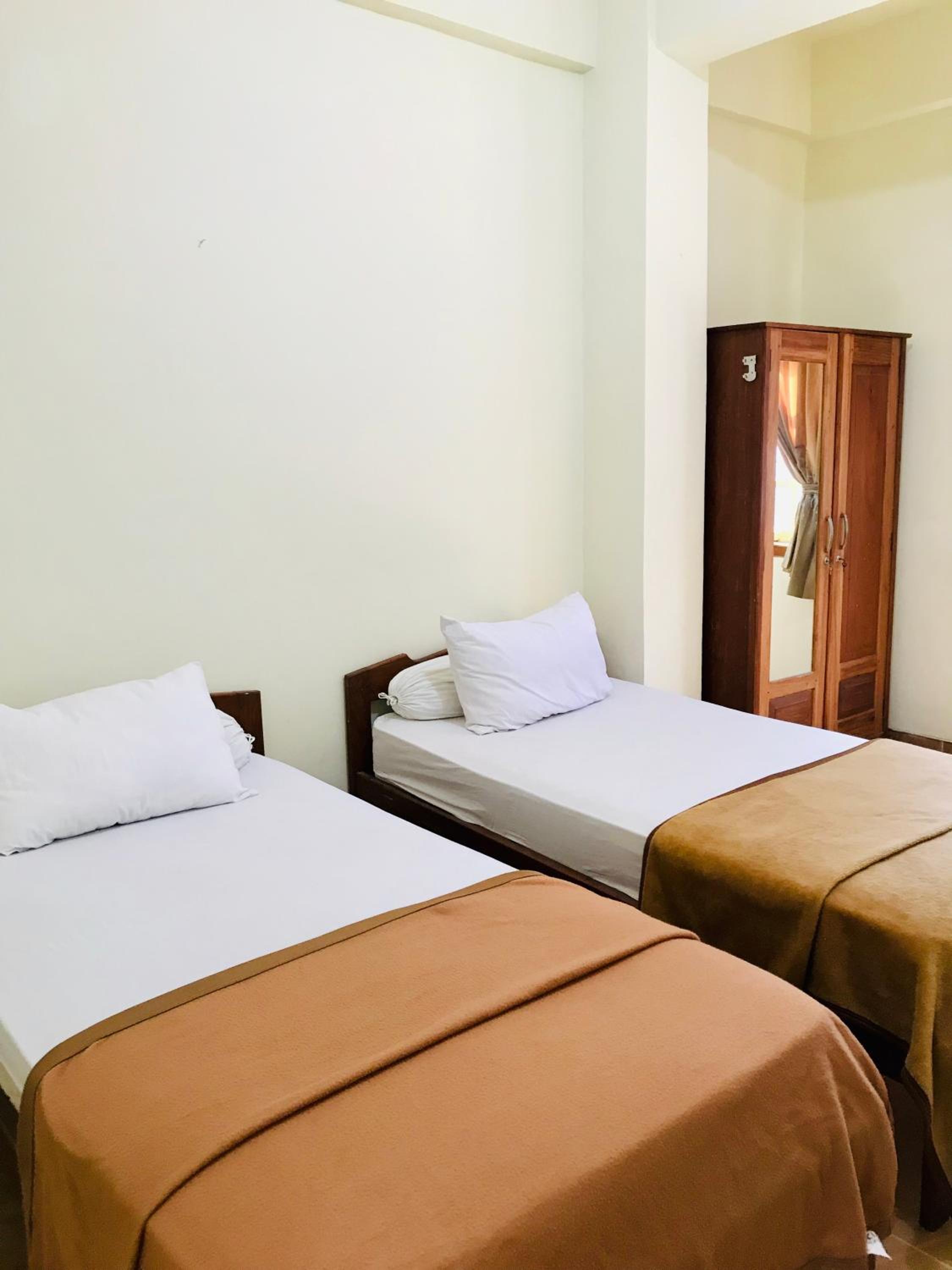 Deluxe Twin Room - Photo 1