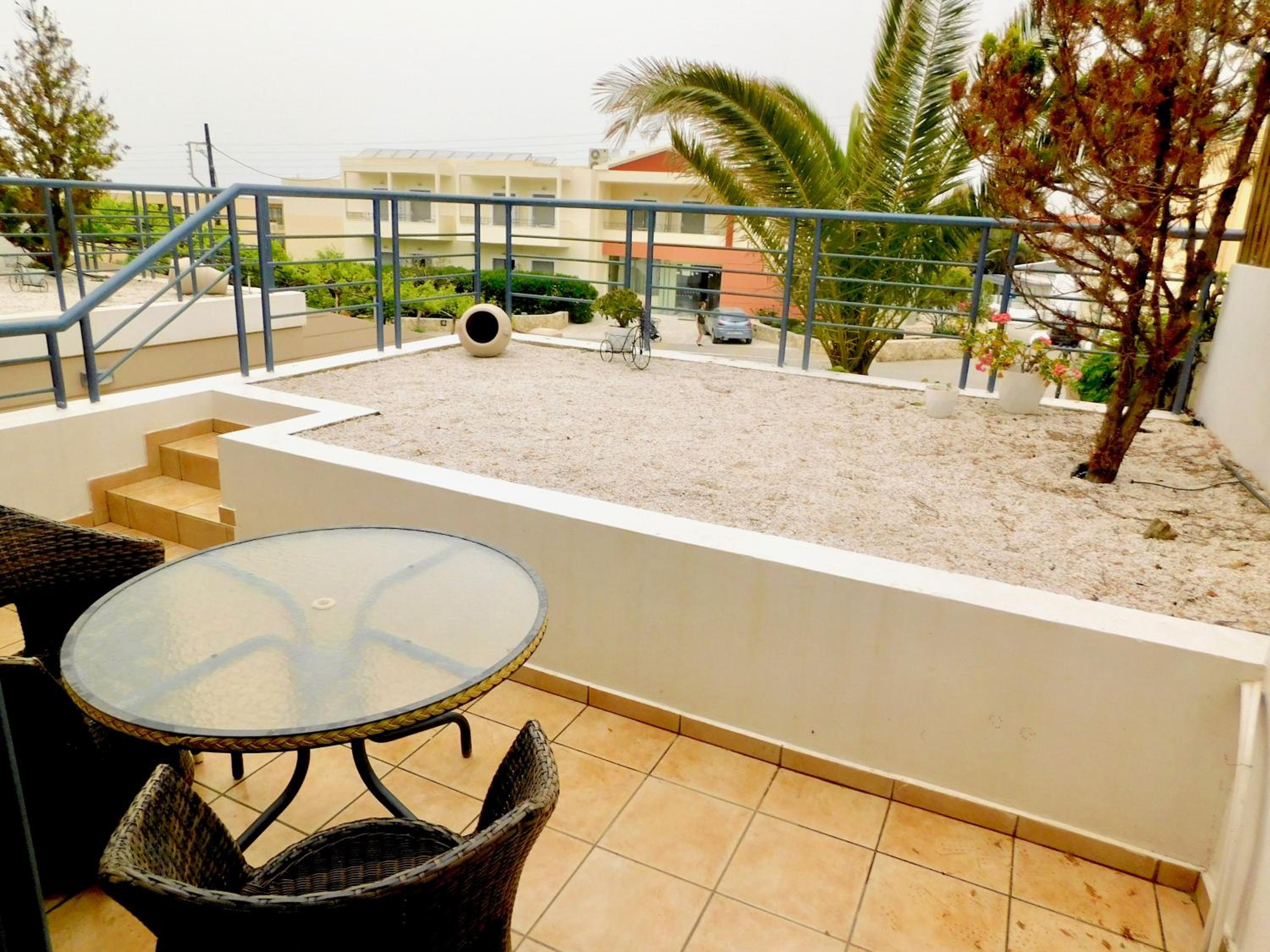Maisonette with Balcony - Photo 2