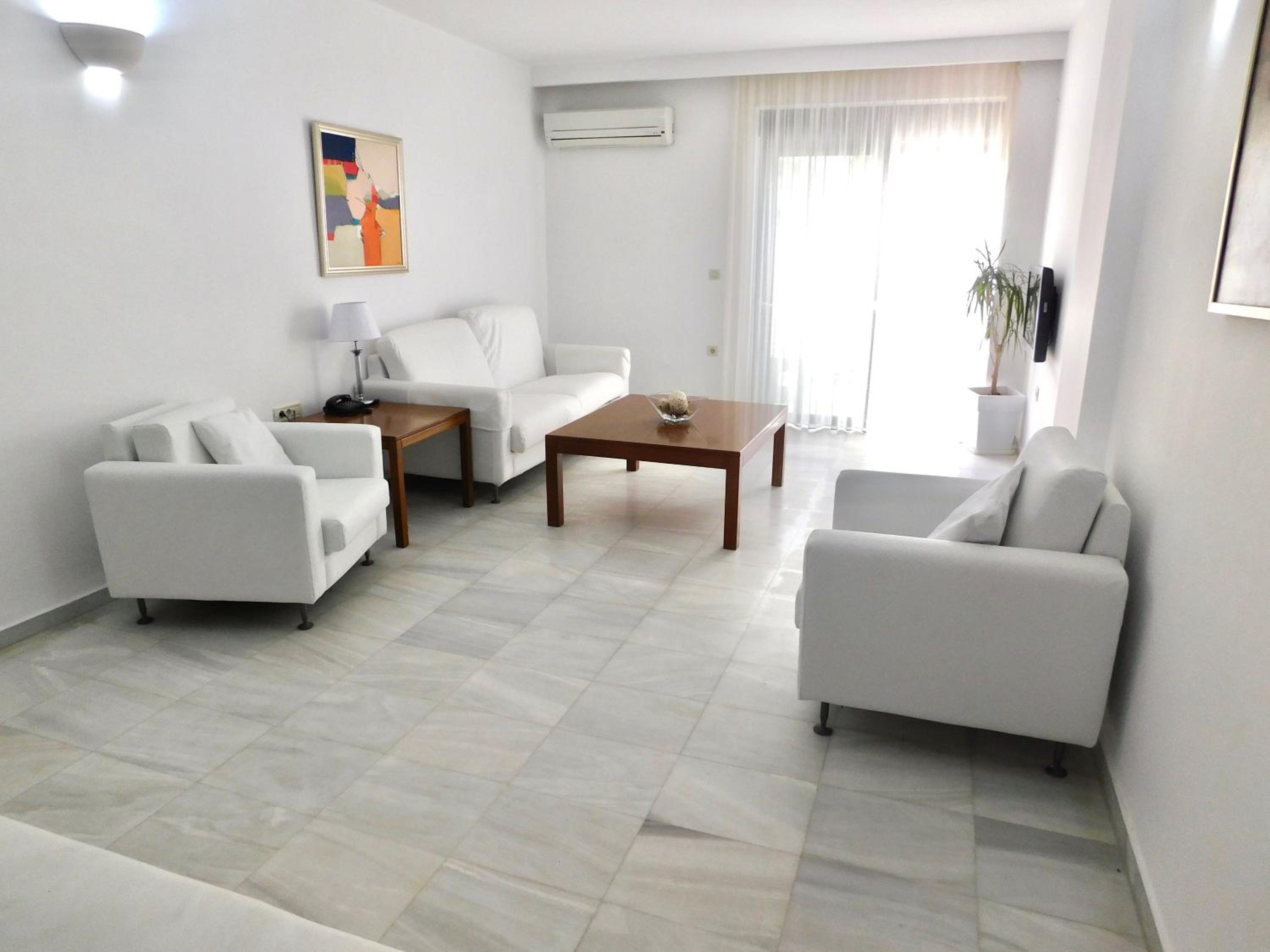 Maisonette with Balcony - Photo 1