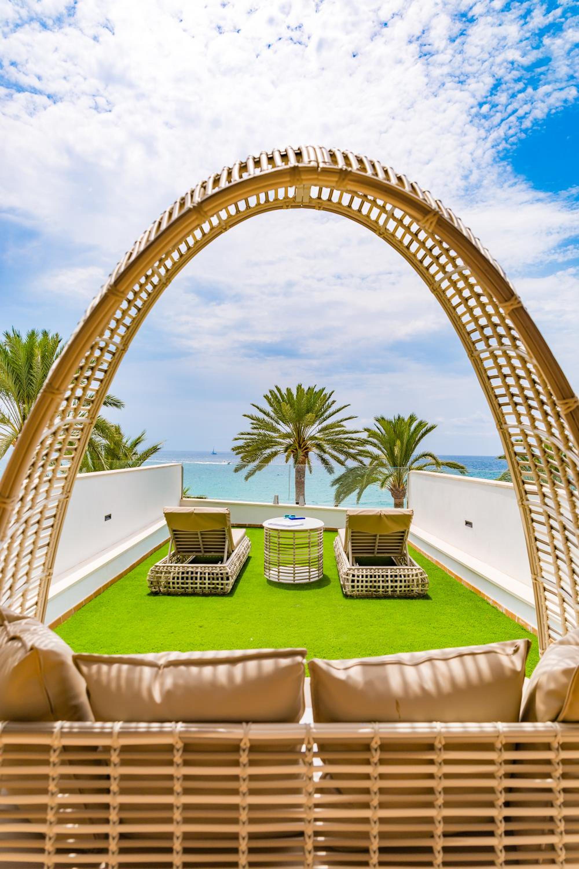 Deluxe Double Room with Sea View