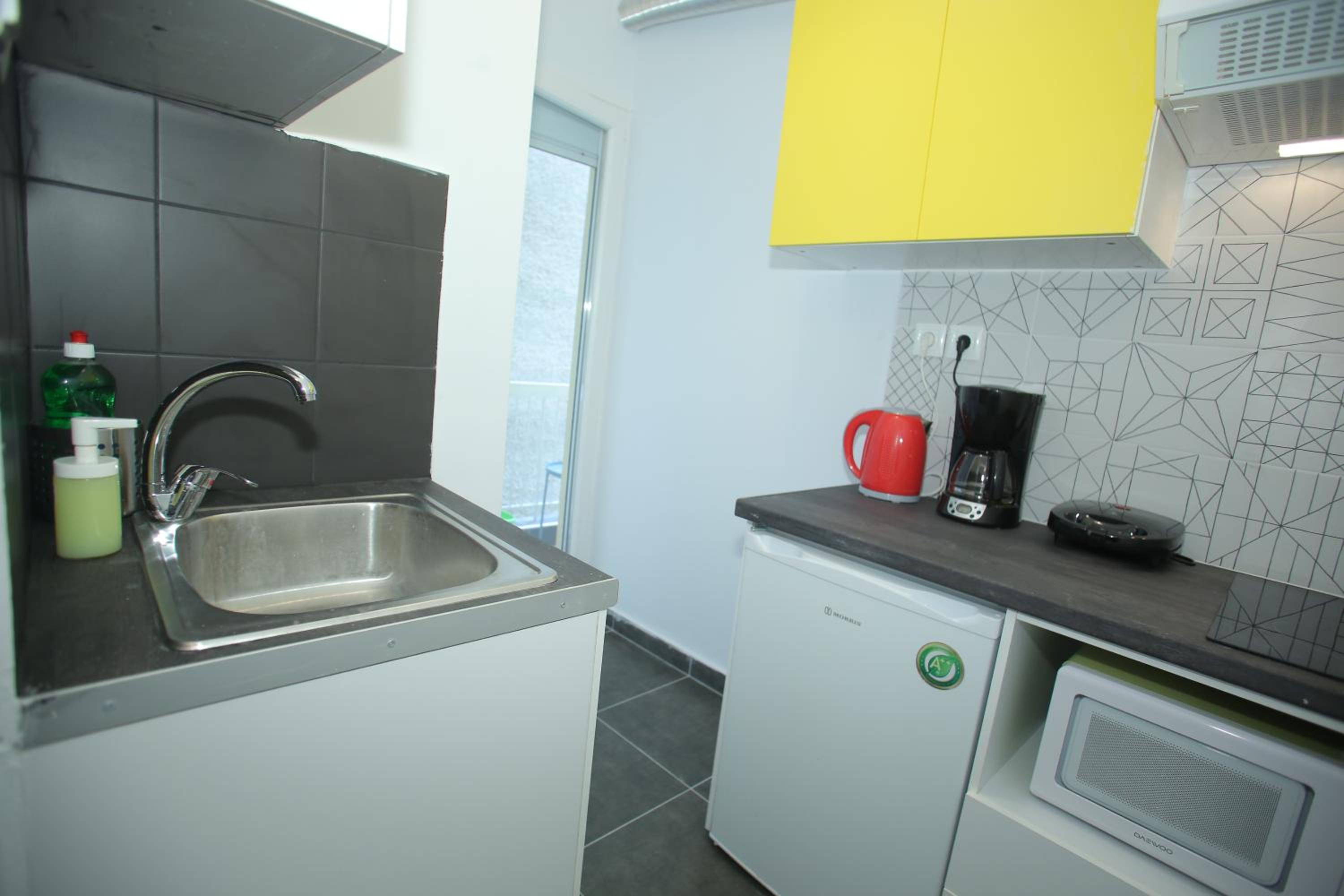 Apartment - Photo 32