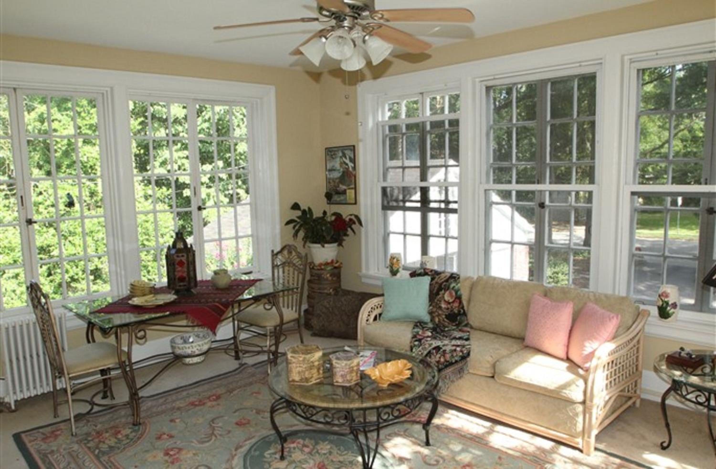 Queen Room photo 3