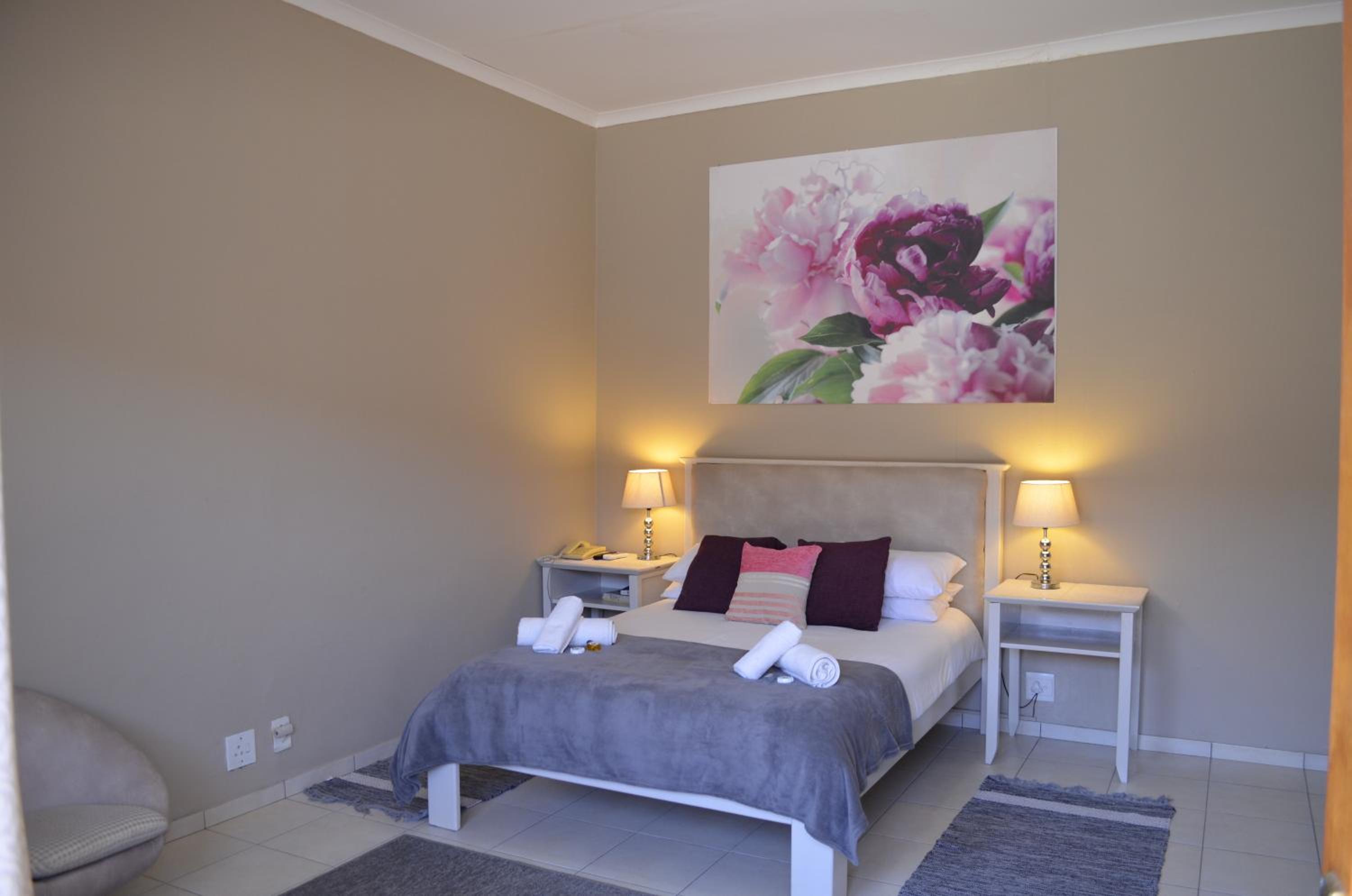Deluxe Double Room with Shower photo 1