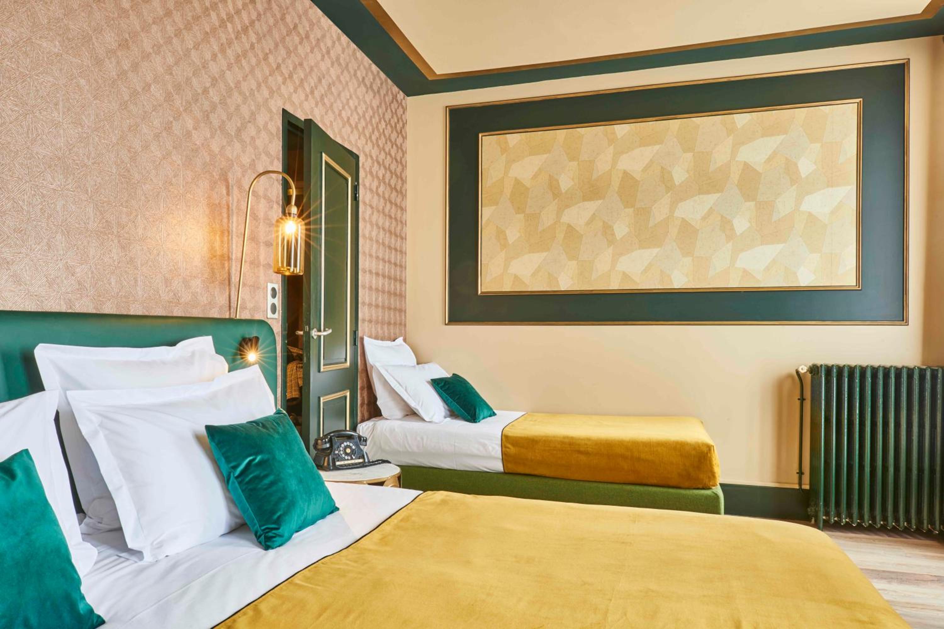 Premium Triple Room - Photo 1