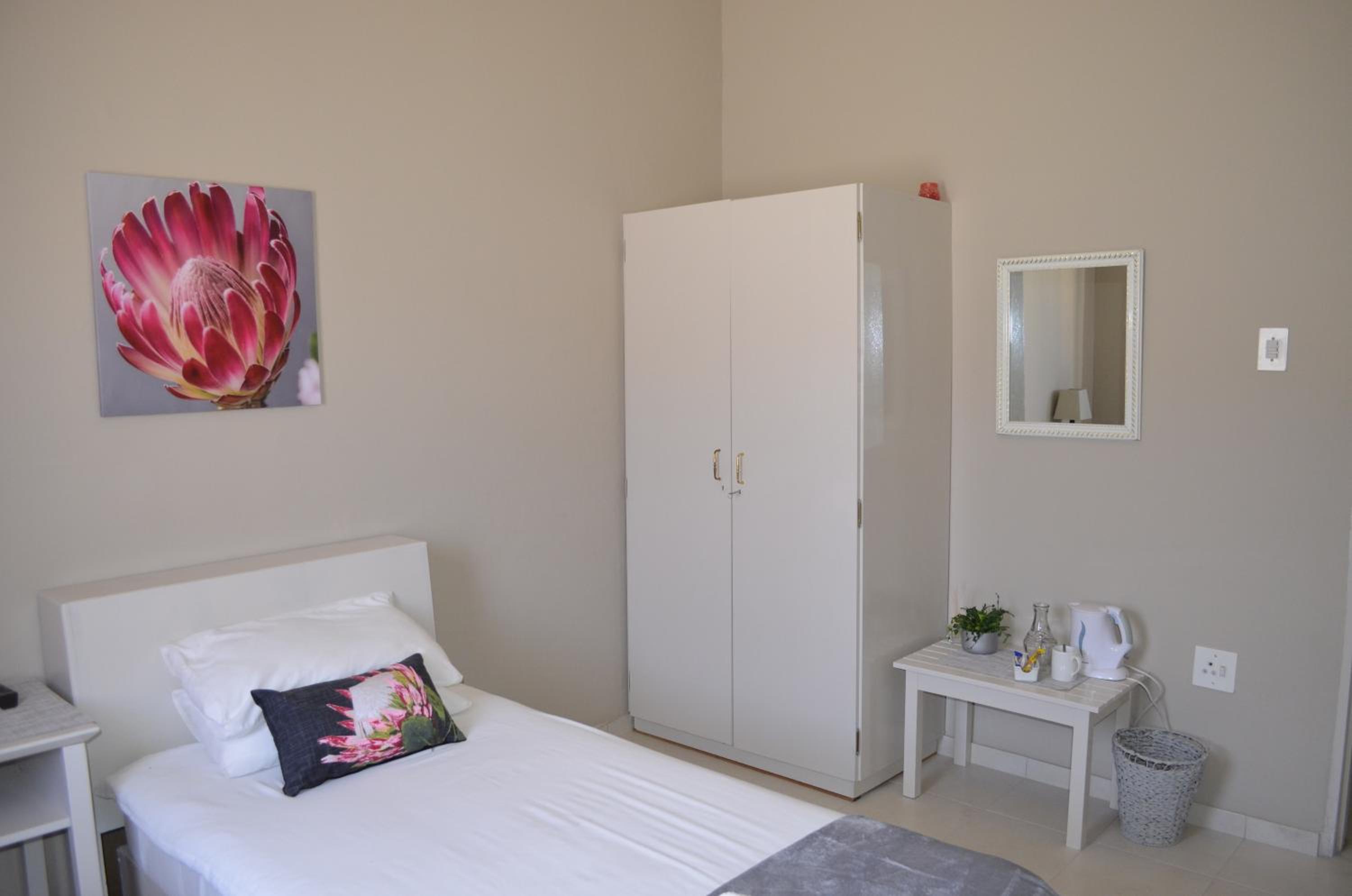 Deluxe Double Room with Bath photo 1