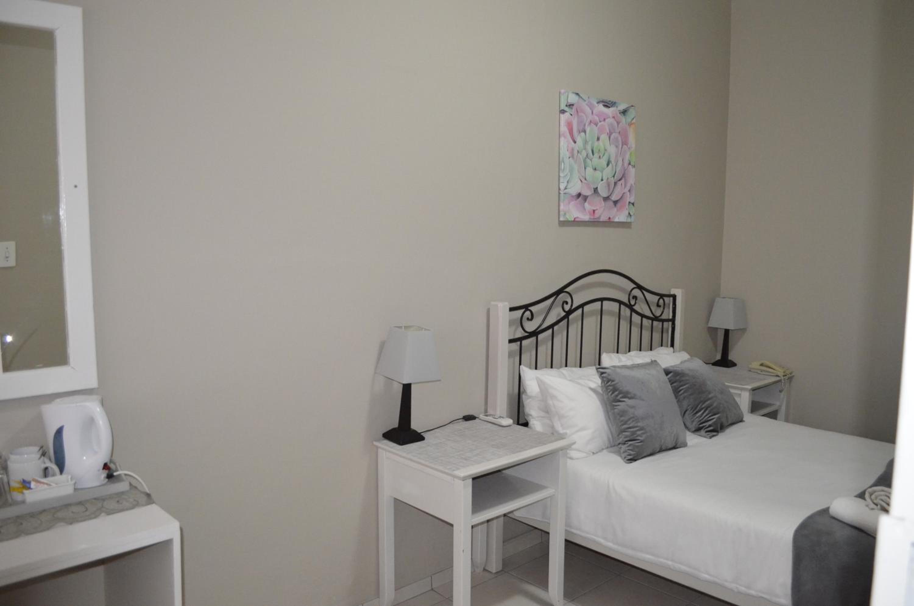 Deluxe Double Room with Shower