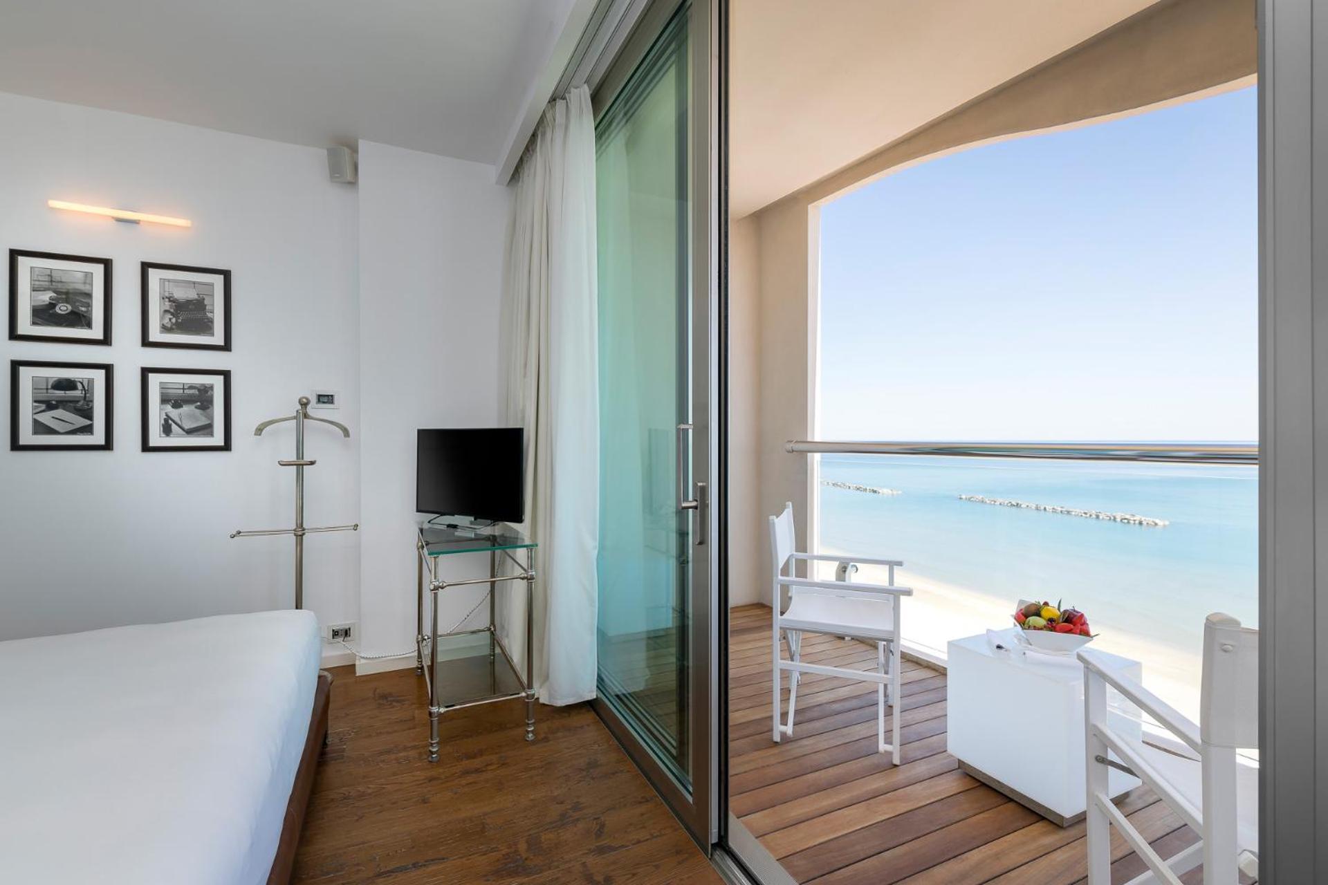 Superior Suite - Photo 2