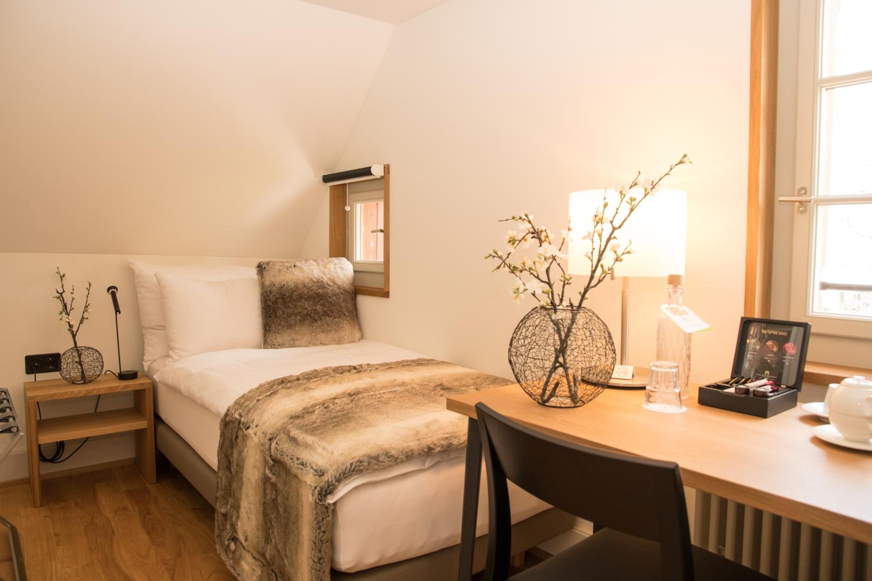Single Room with Lake View photo 1