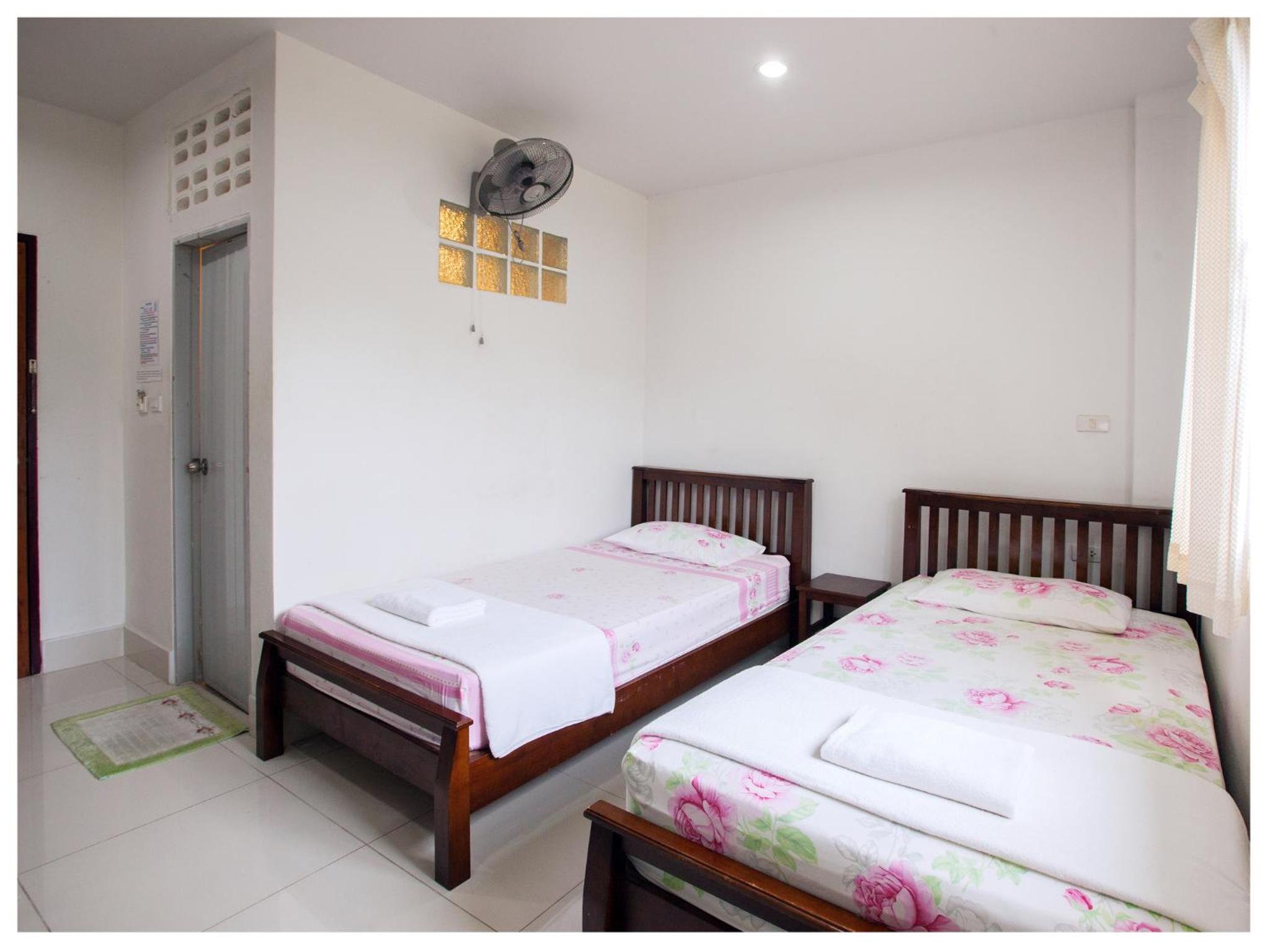 Standard Twin Room with Fan