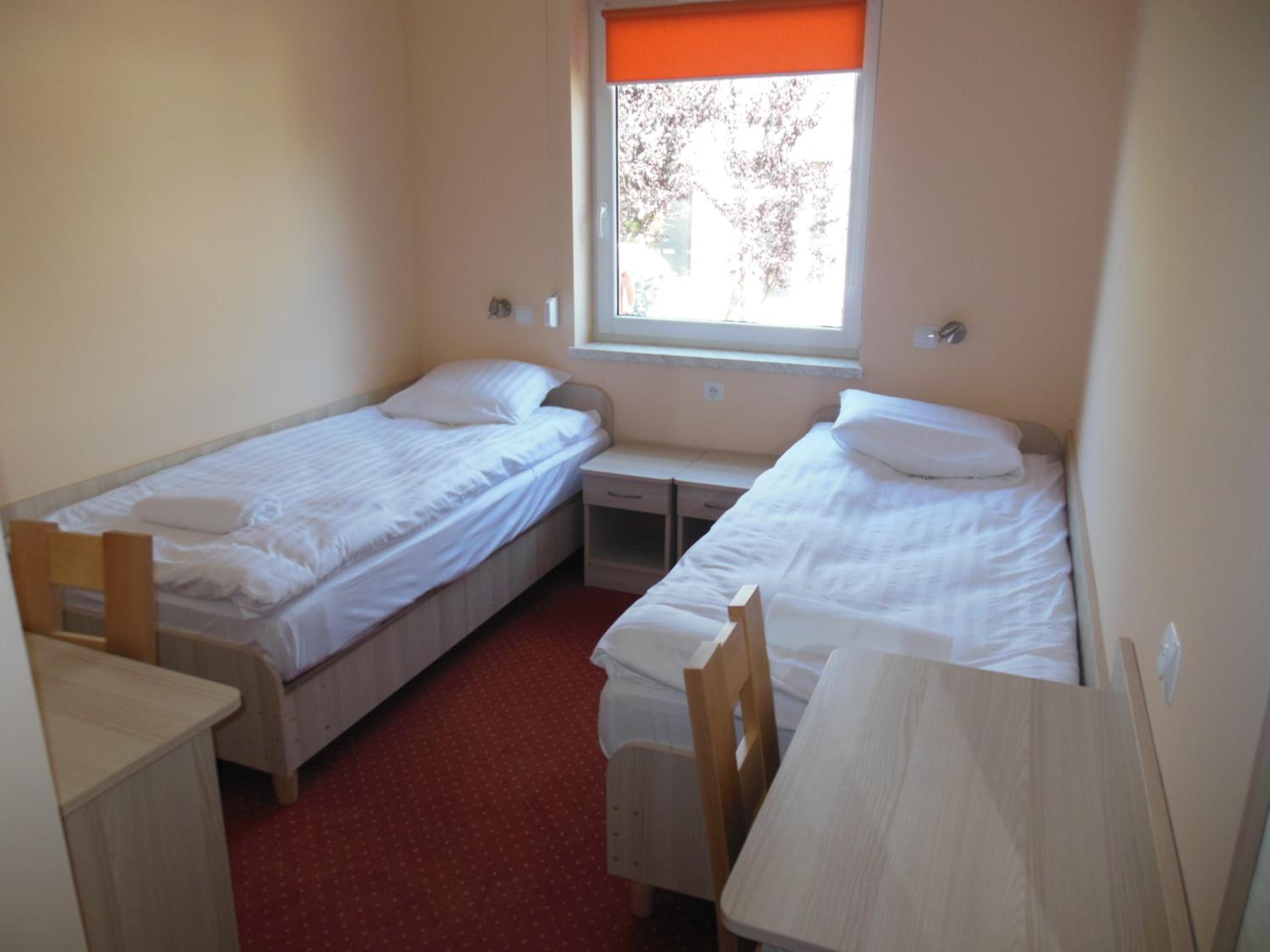 Double or Twin Room - Photo 4