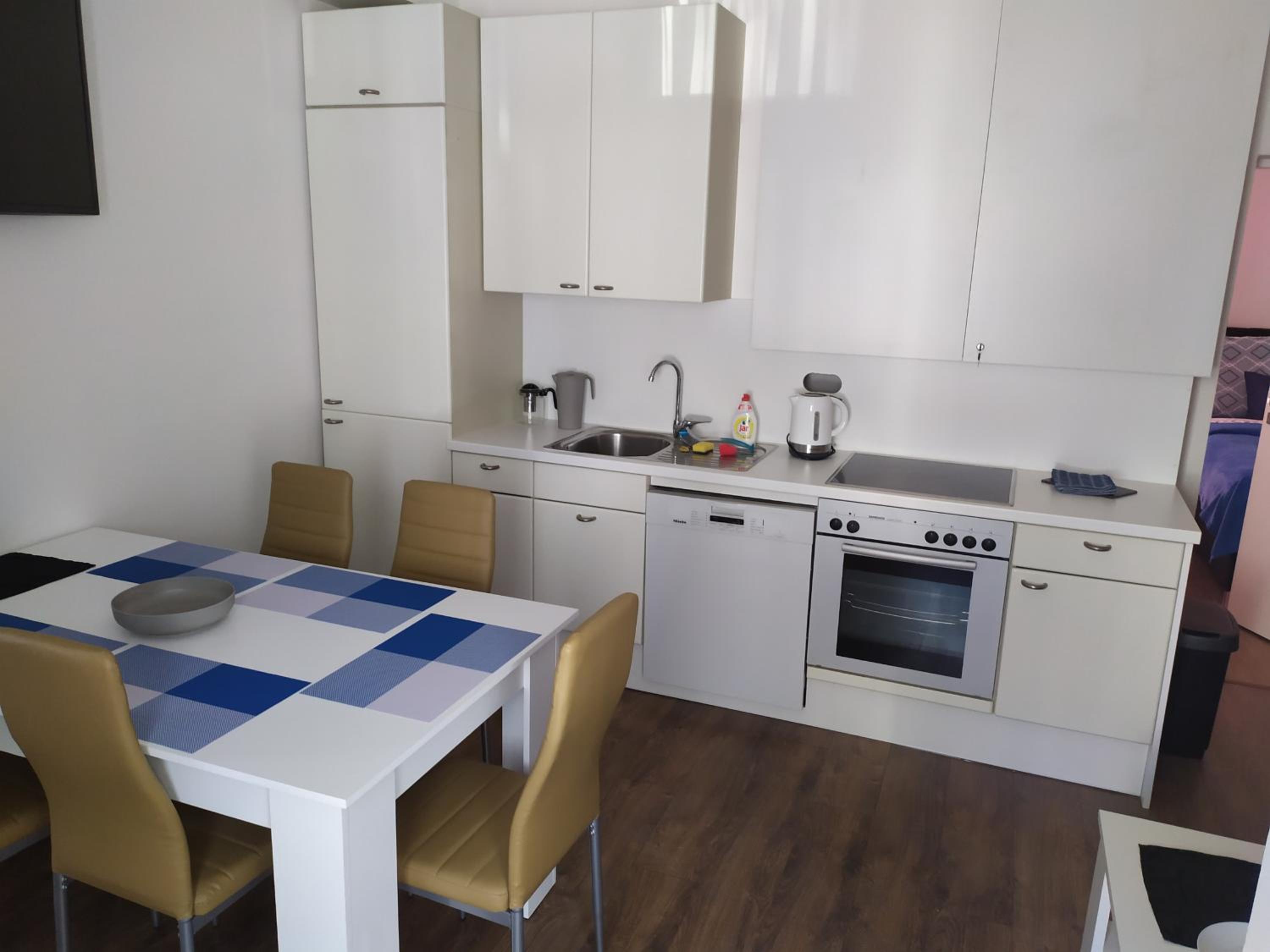 Apartment - Ground Floor photo 2