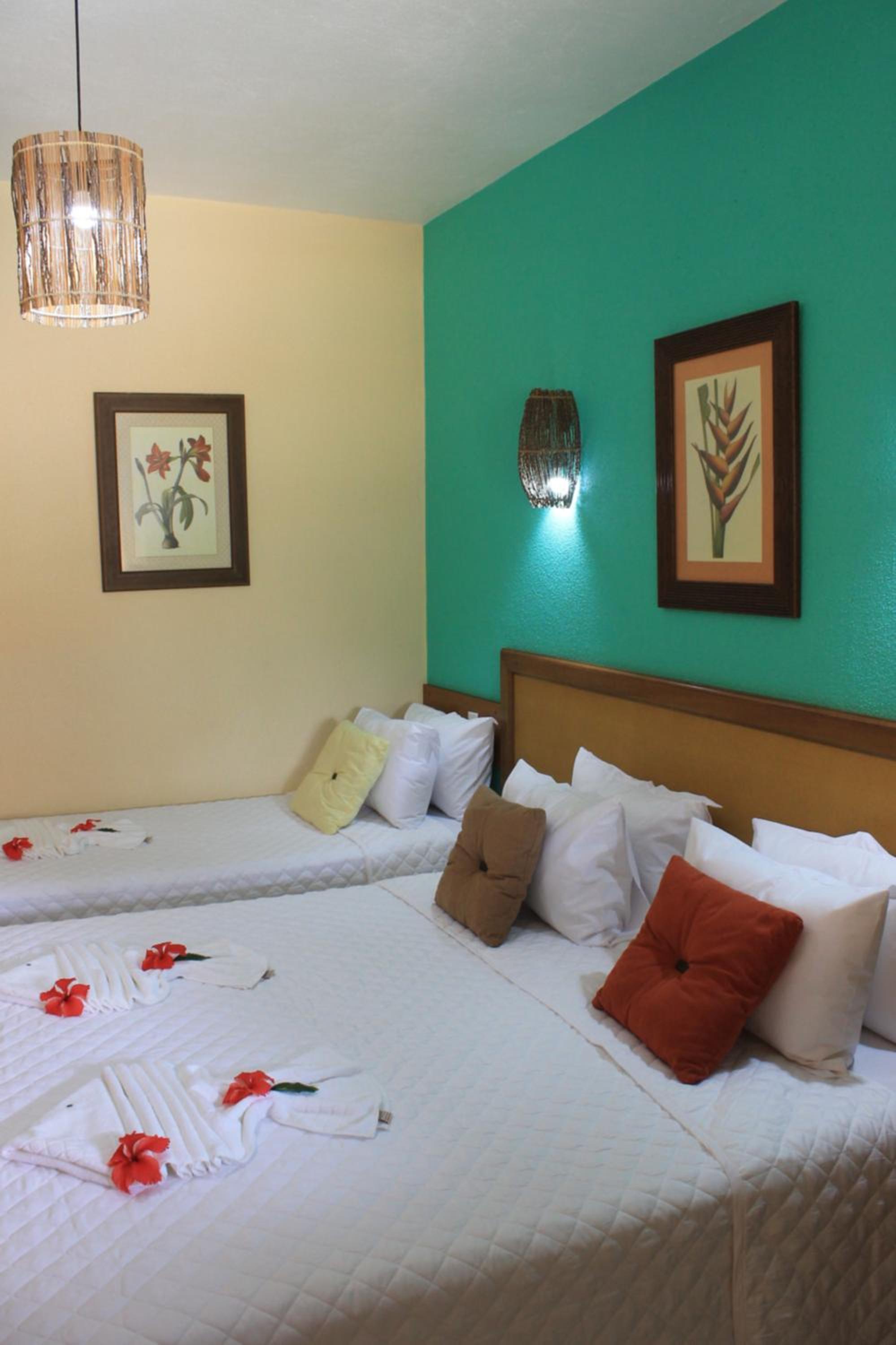 Triple Room with Pool View photo 3