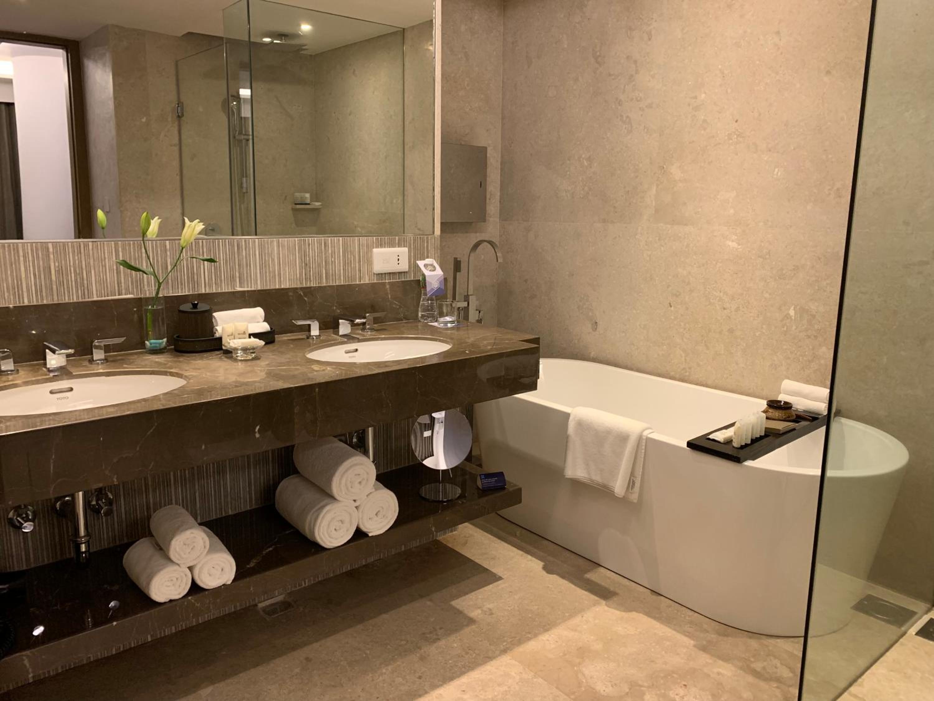 King Suite |  15% discount on Spa & 20% discount on F&B (Till 31st Oct) - Photo 3