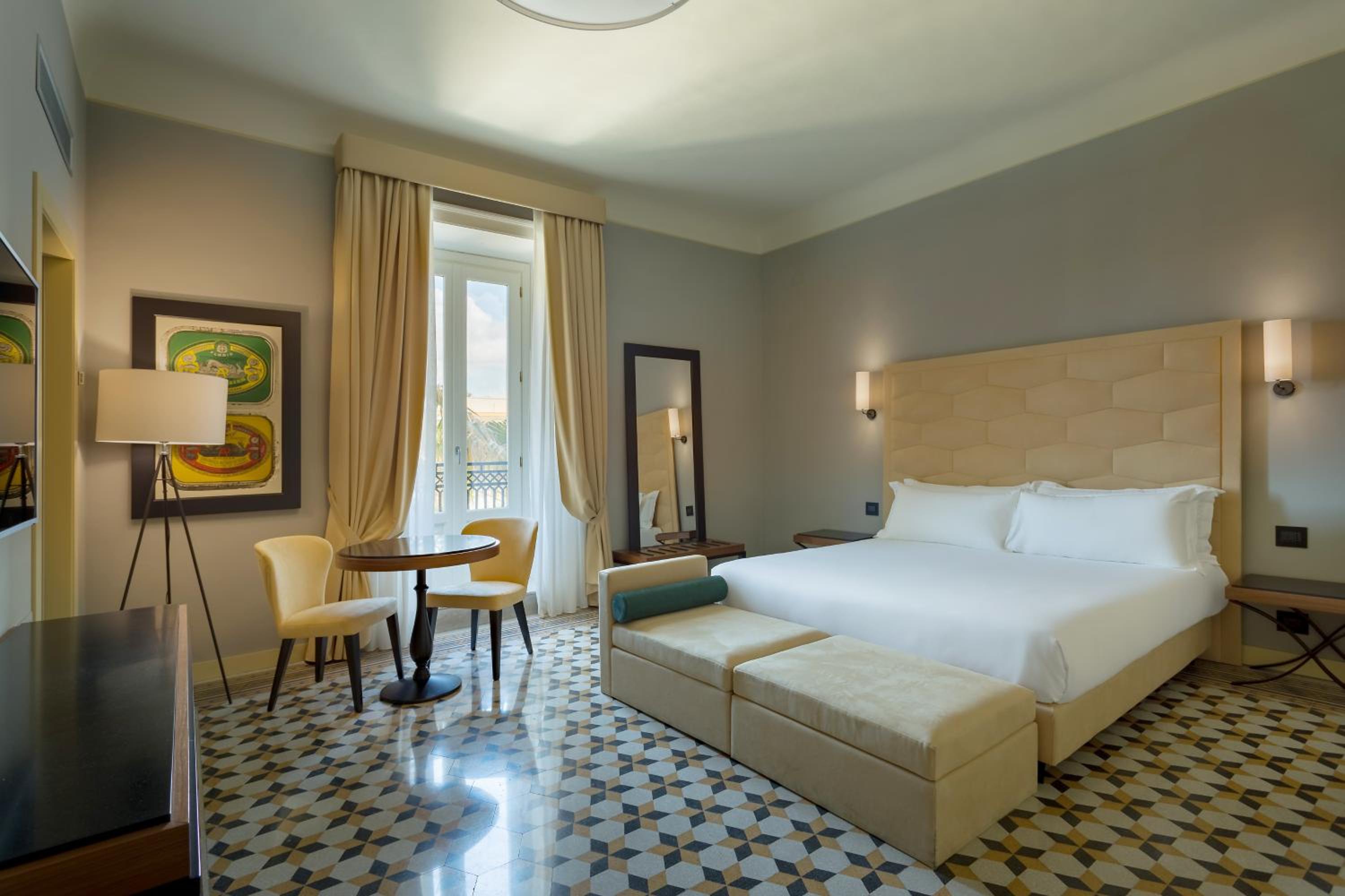 Superior Double or Twin Room - Photo 8