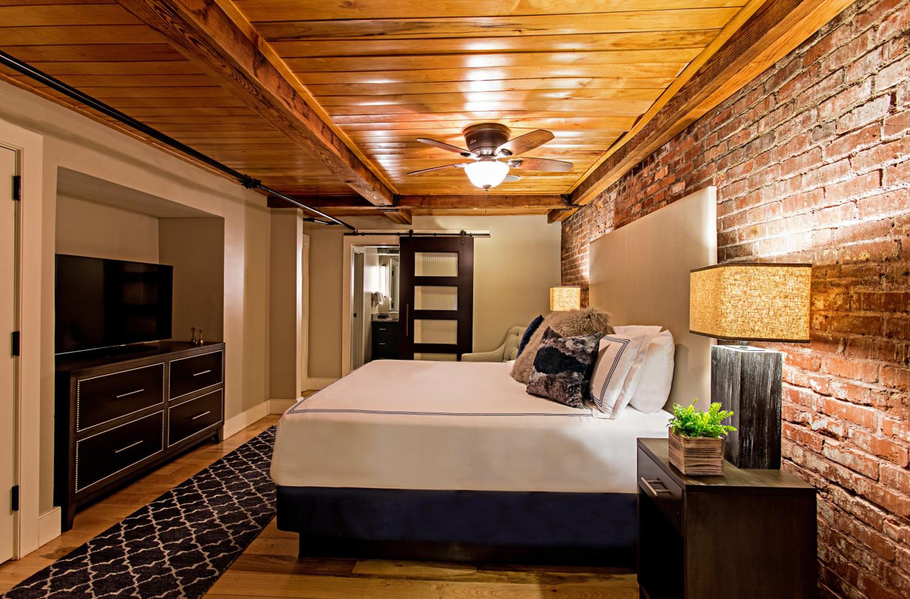 Luxury Two-Bedroom Suite with Terrace photo 1