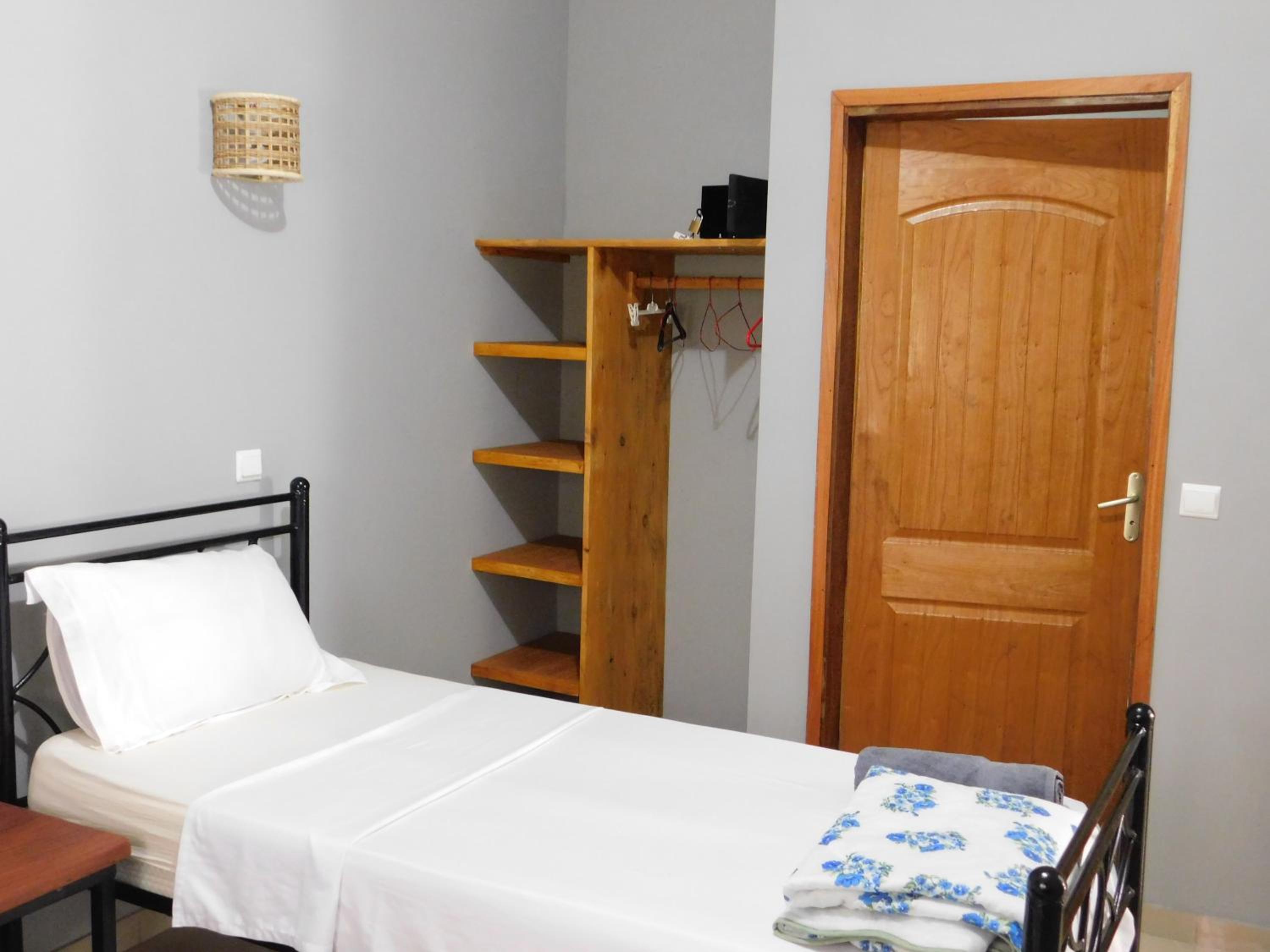 One-Bedroom House photo 1