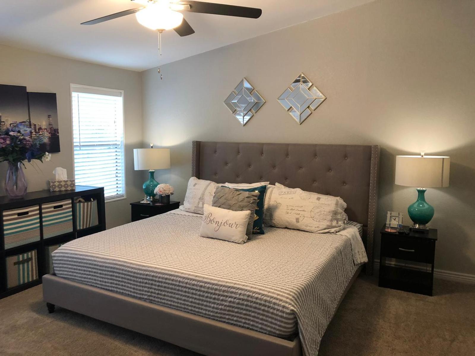 Three-Bedroom House - Photo 1