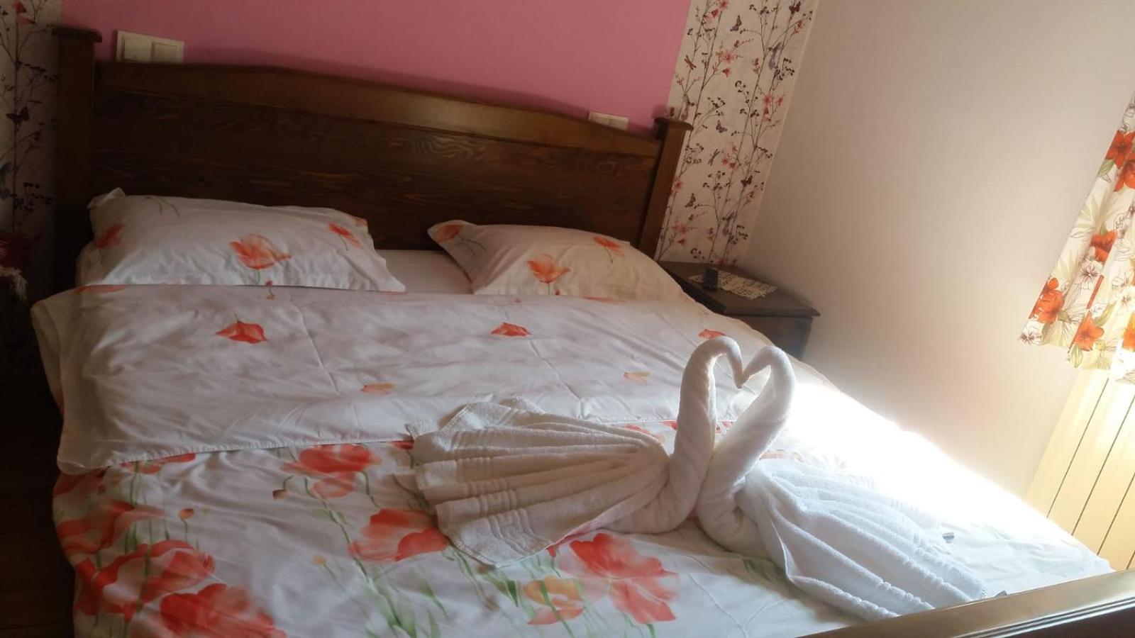 Double Room with Mountain View - Photo 5