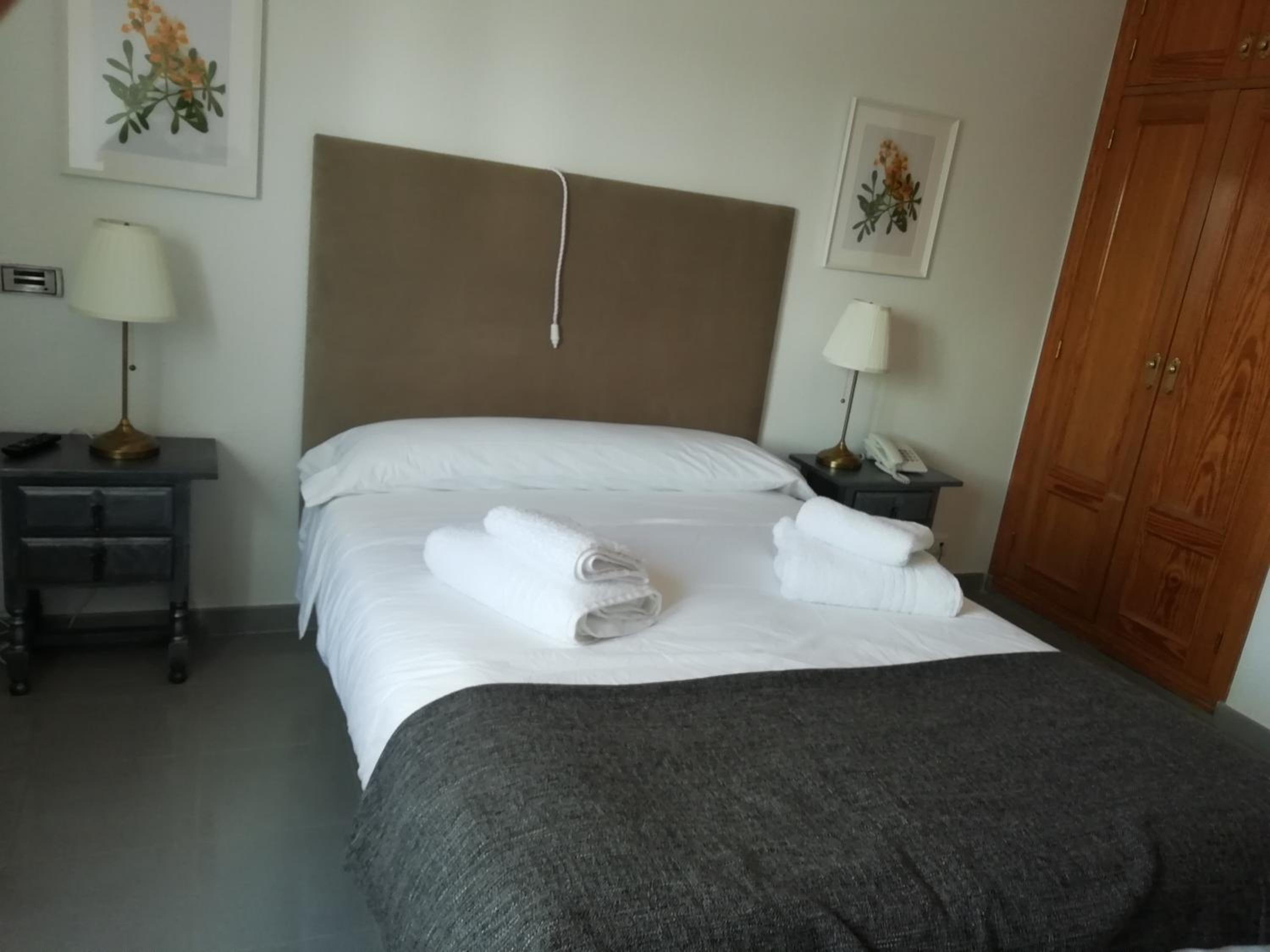 Queen Room - Photo 2
