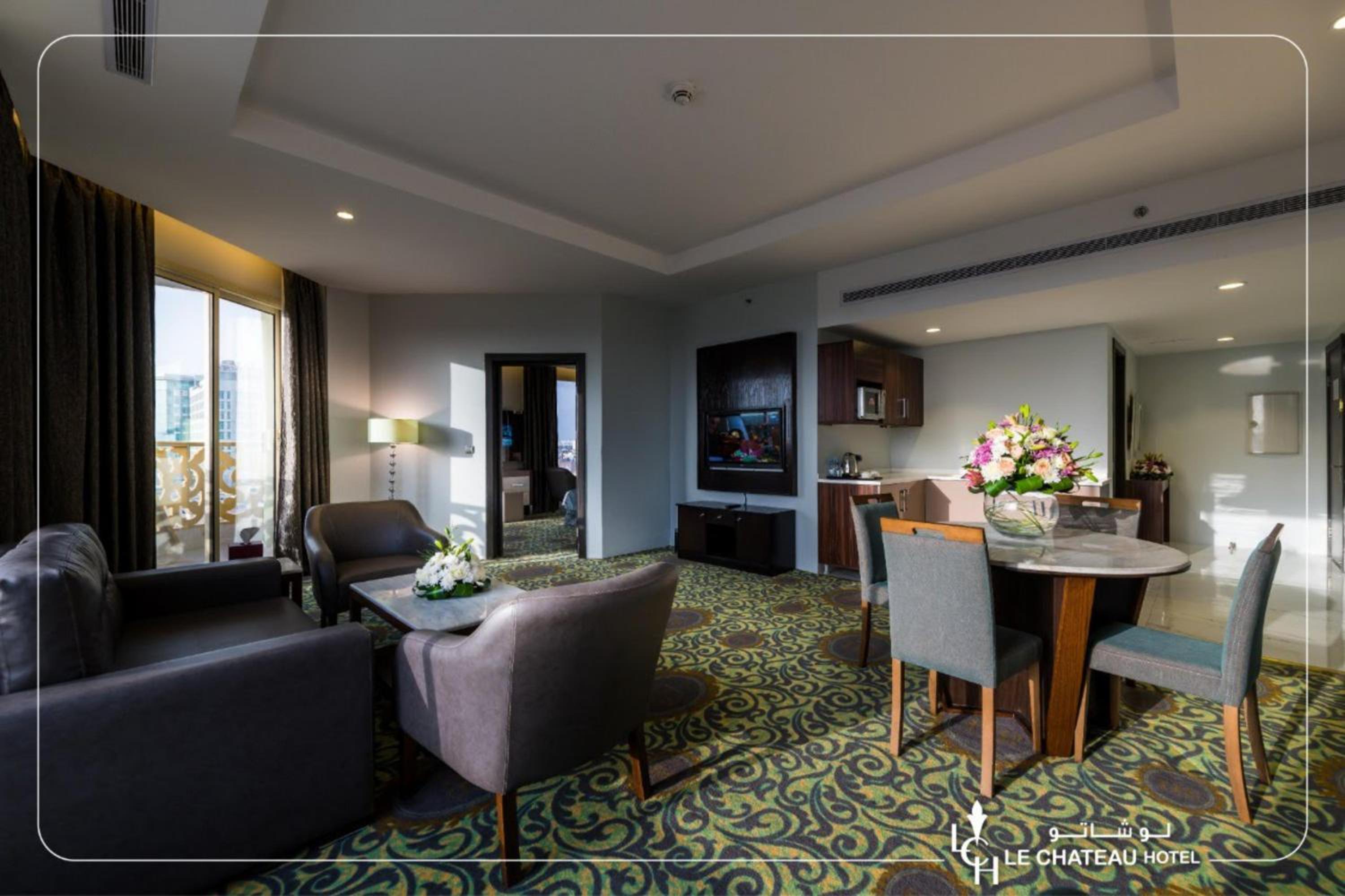 Suite with City View - Photo 4