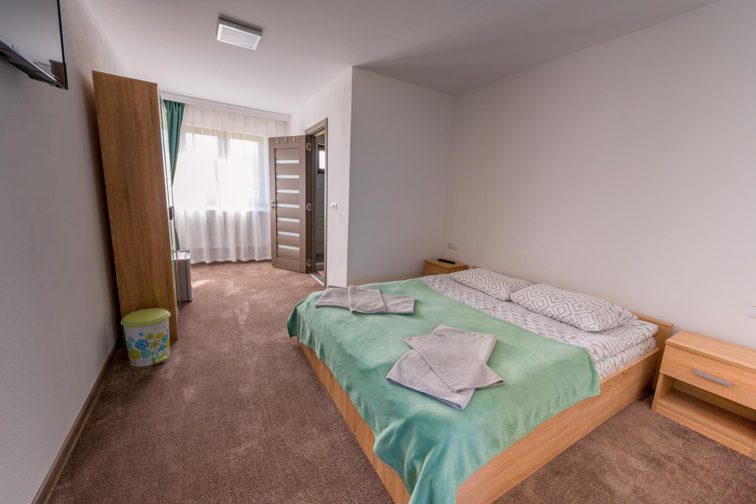 Double or Twin Room - Photo 53