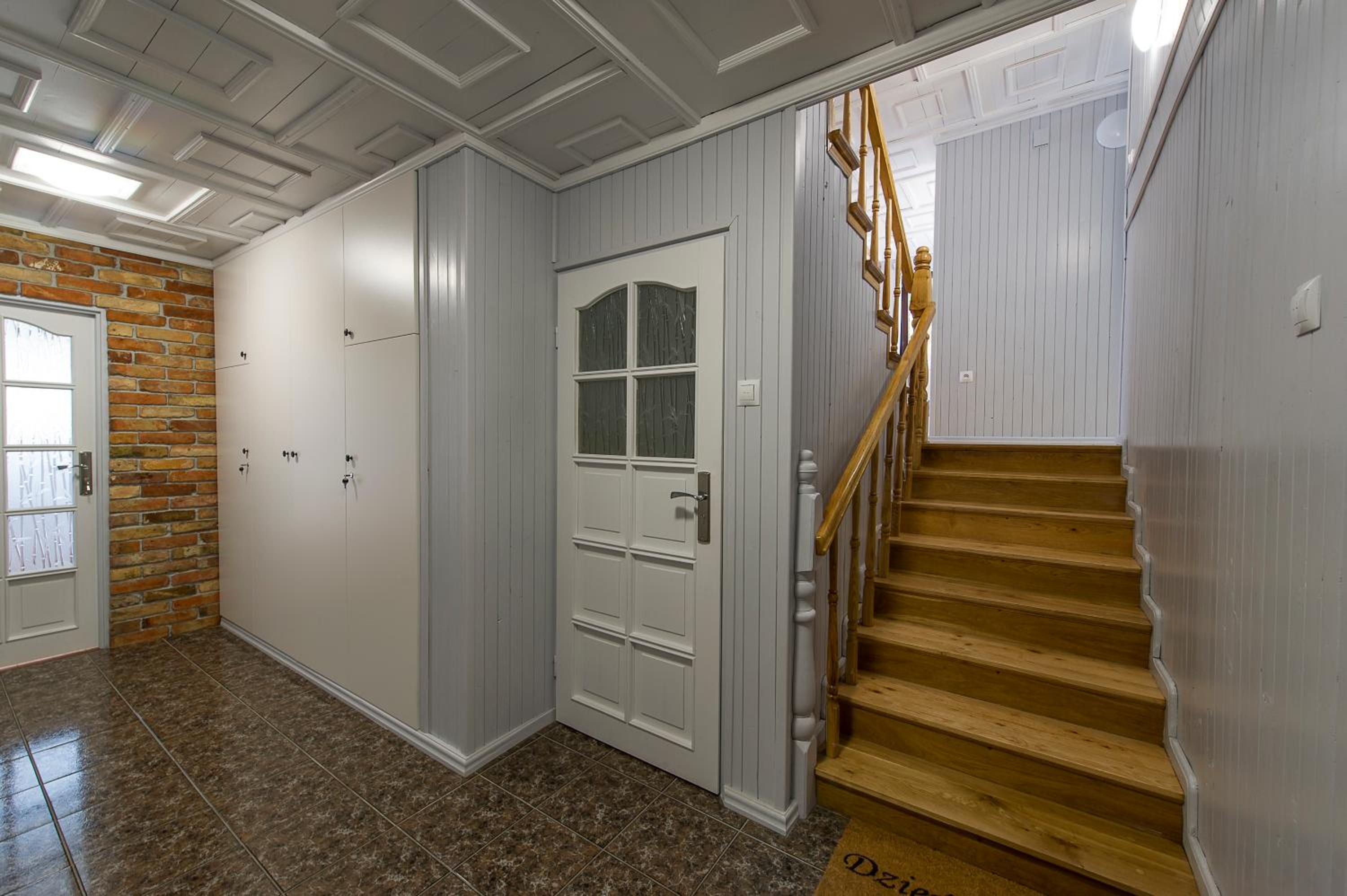 Four-Bedroom House photo 2