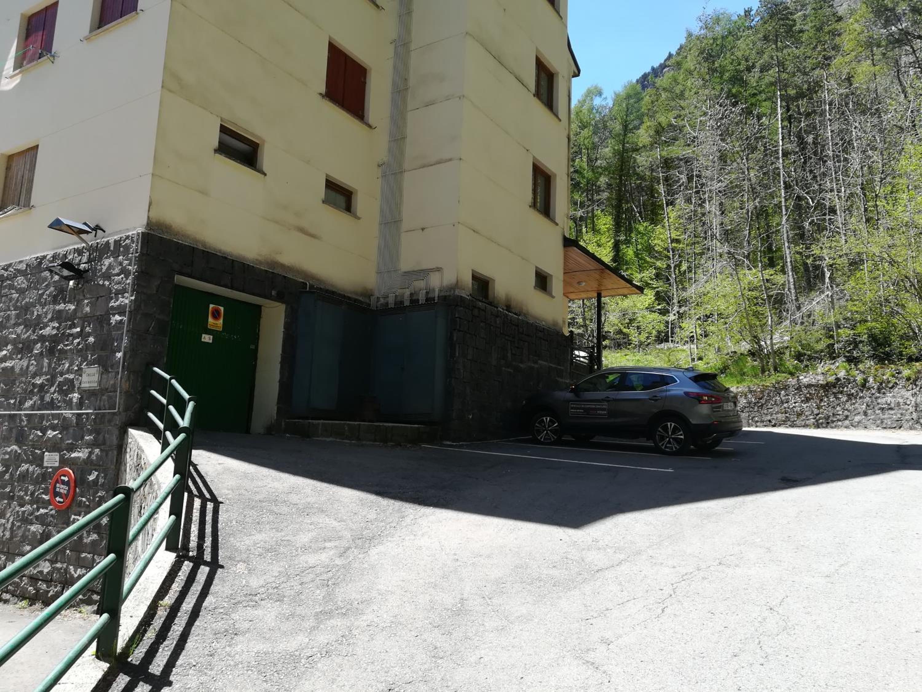 Apartment with Mountain View - Photo 43