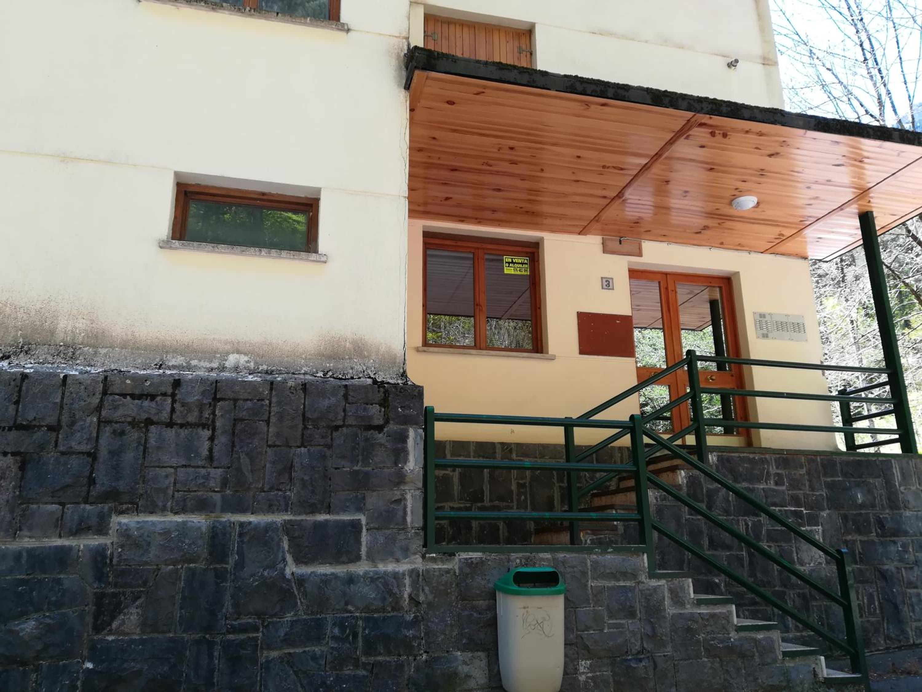 Apartment with Mountain View - Photo 42
